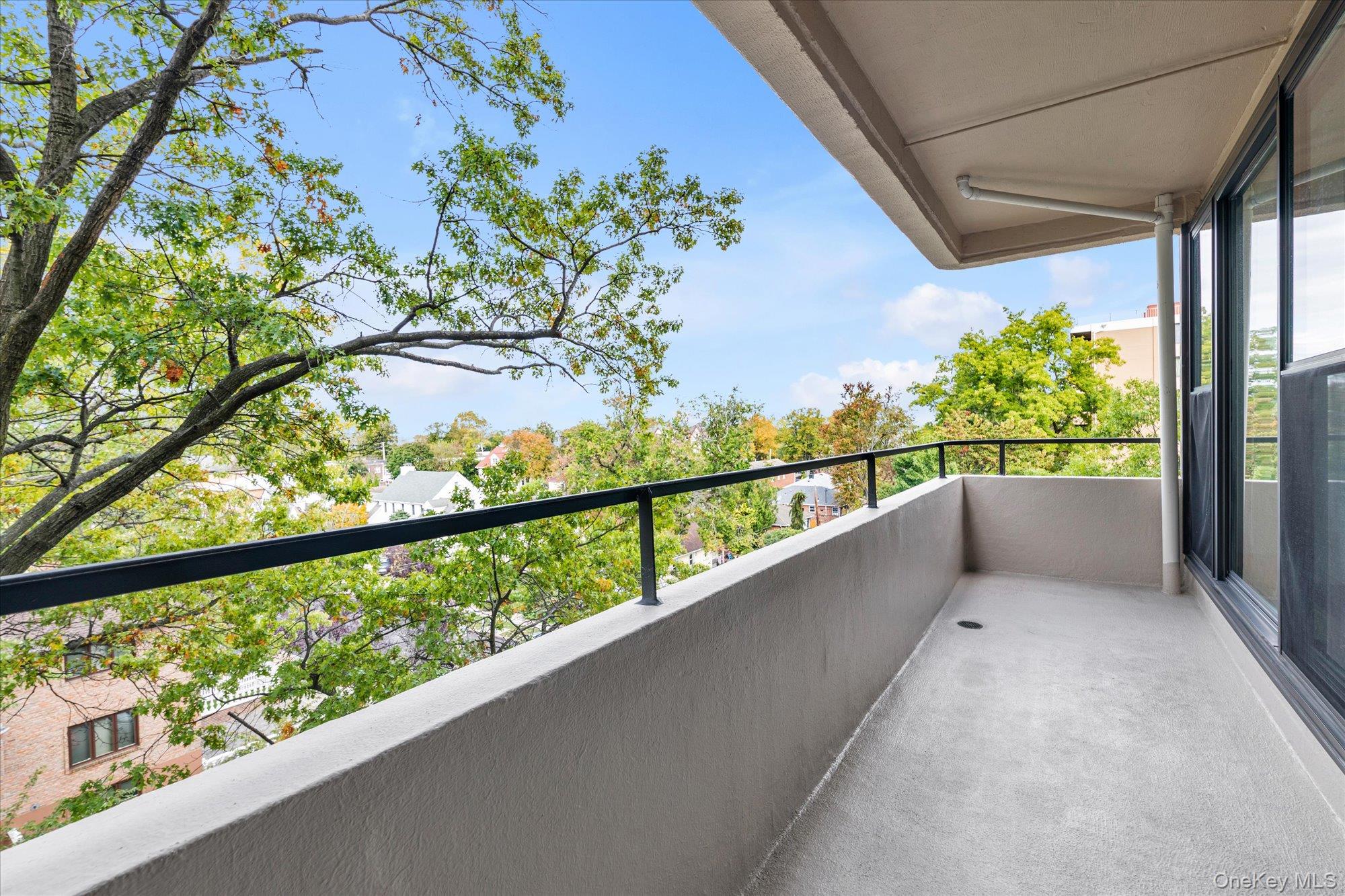 9-05 162 Street # 6D, Beechhurst, NY 11357