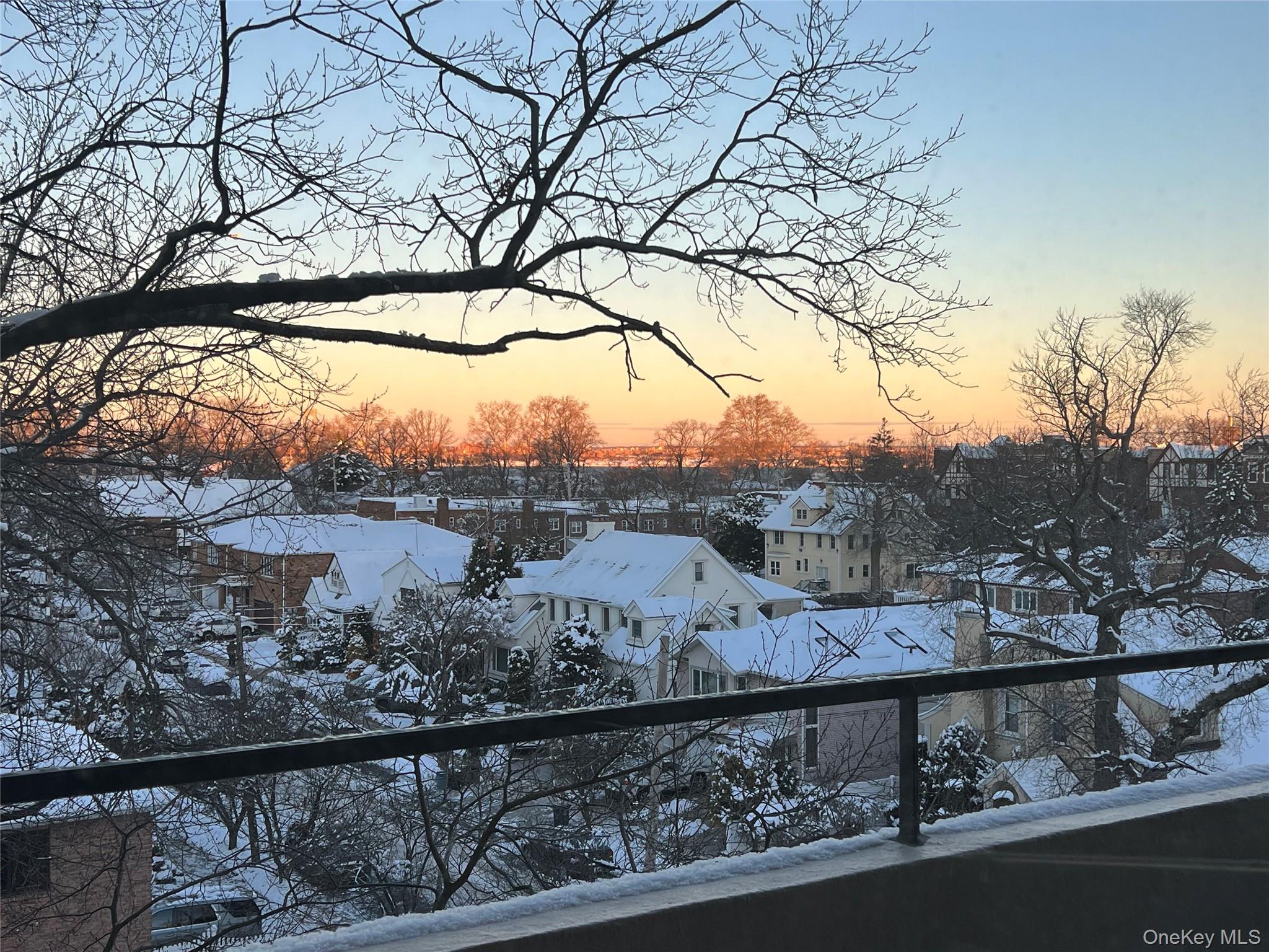 9-05 162 Street # 6D, Beechhurst, NY 11357