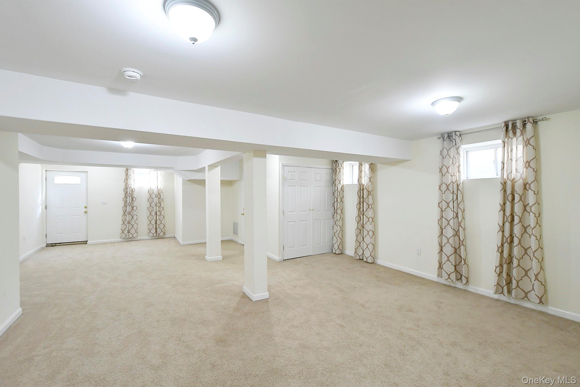 34 Dunes Lane, Port Washington, NY 11050