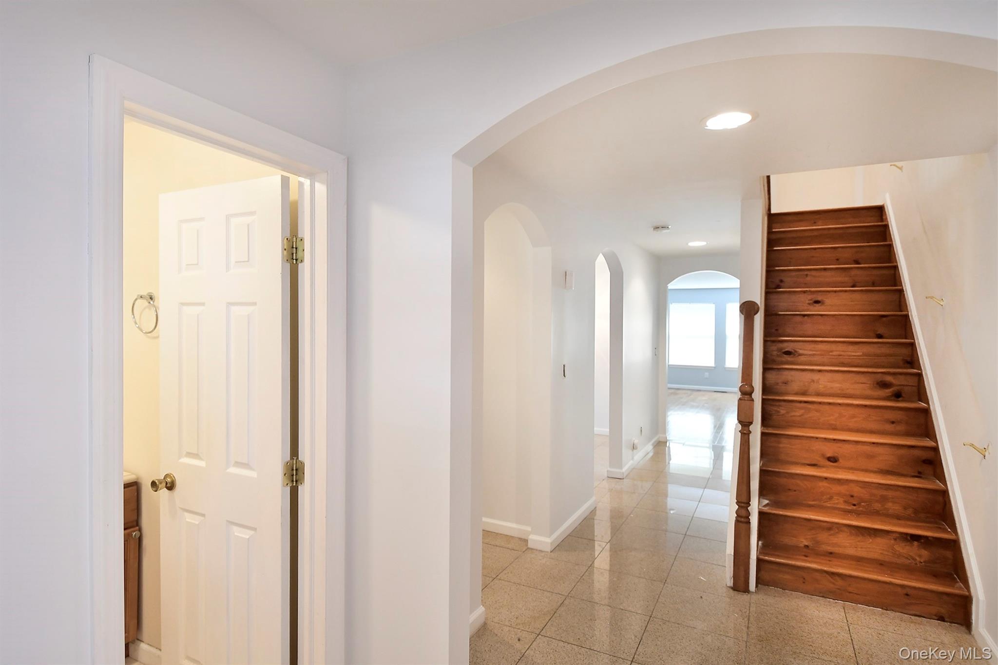 34 Dunes Lane, Port Washington, NY 11050