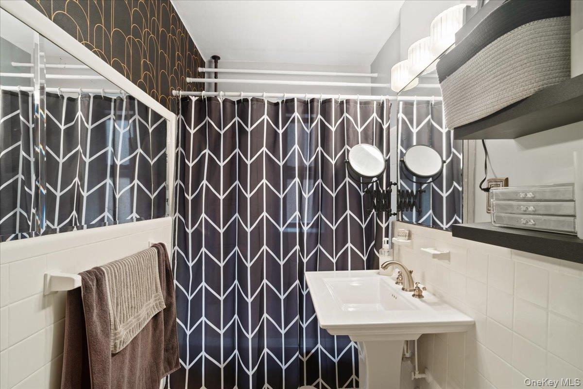 620 W 239th Street # 3A, Bronx, NY 10463