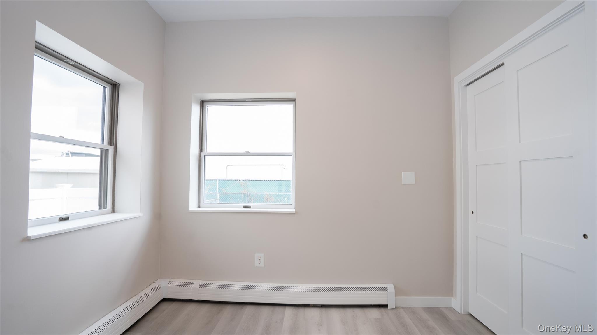 4001 Broadway, Island Park, NY 11558