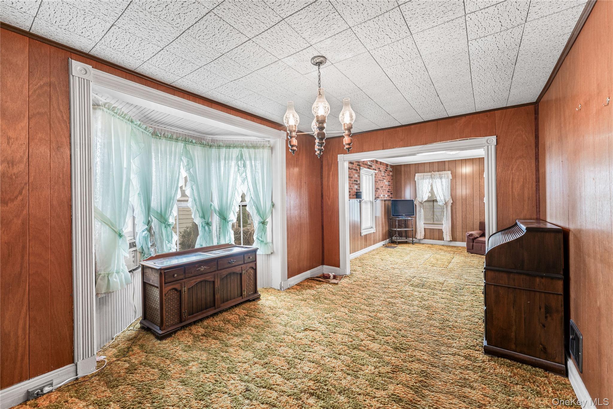 247 W Chestnut Street, Kingston, NY 12401