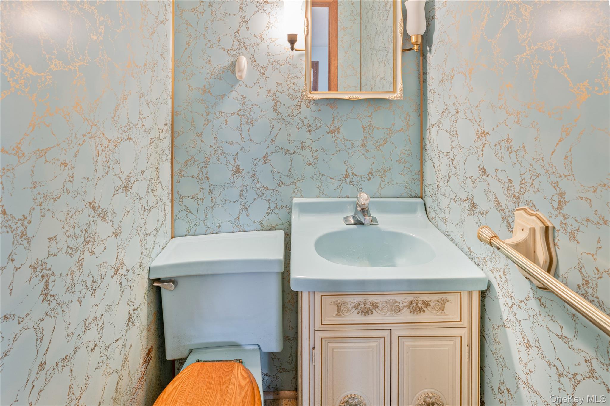 247 W Chestnut Street, Kingston, NY 12401