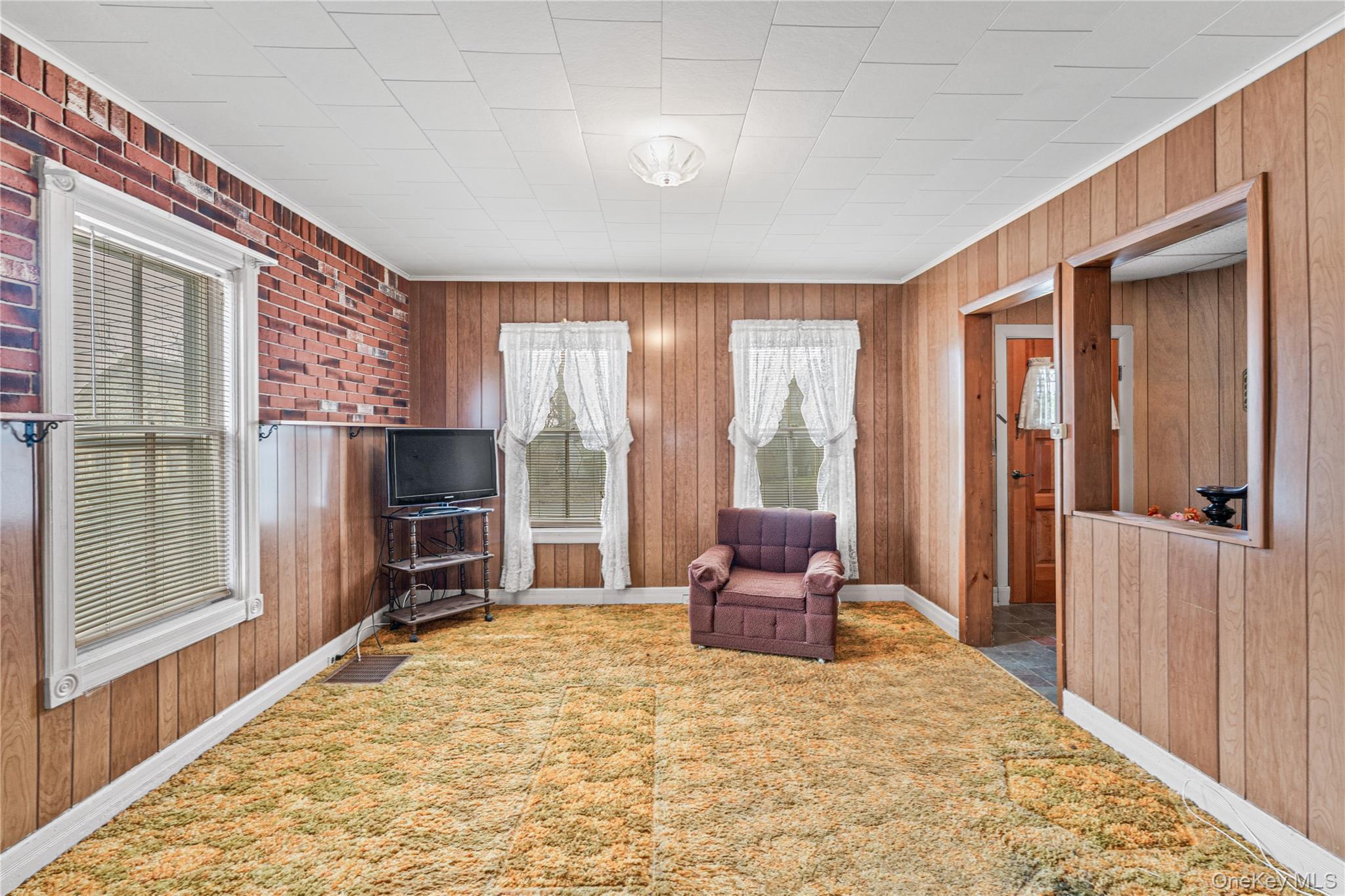 247 W Chestnut Street, Kingston, NY 12401