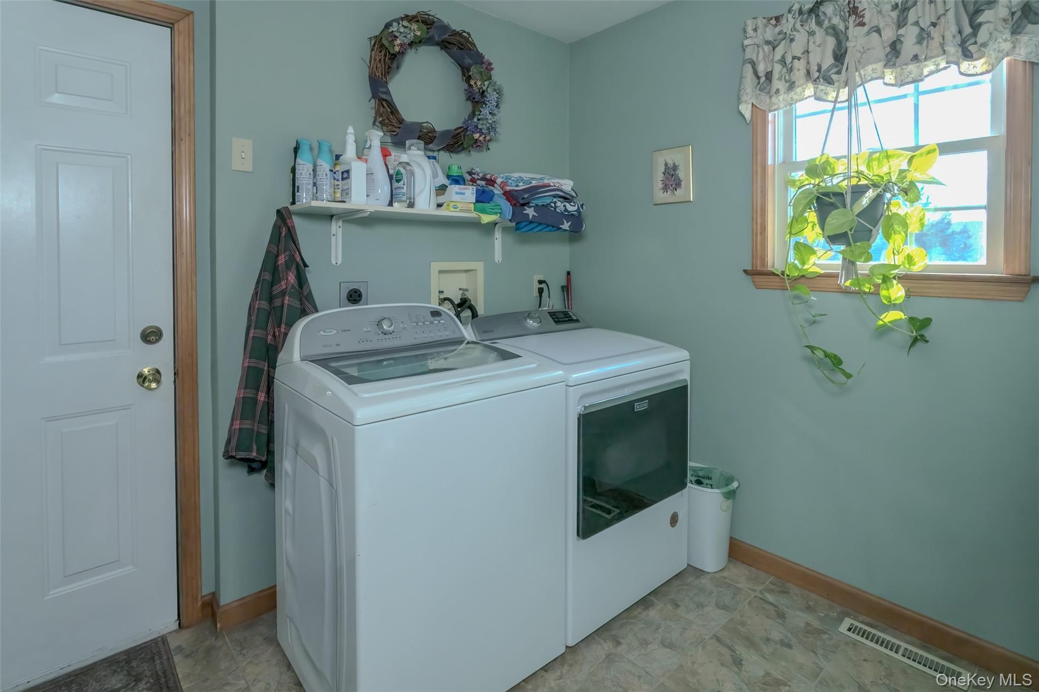 24 Sesame Street, Rock Tavern, NY 12575