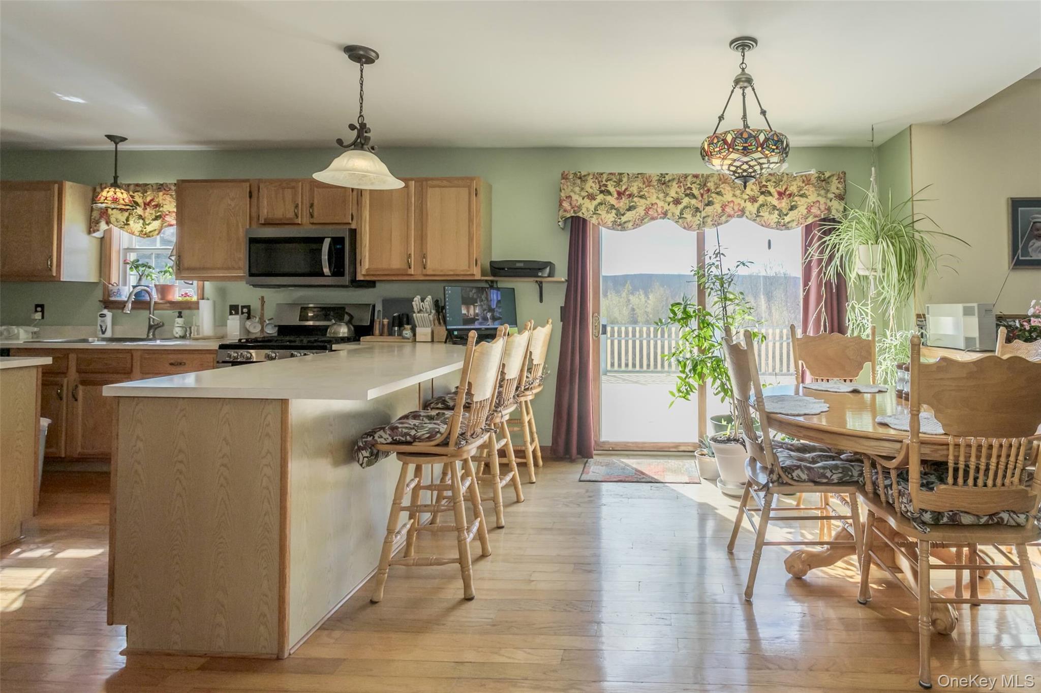 24 Sesame Street, Rock Tavern, NY 12575