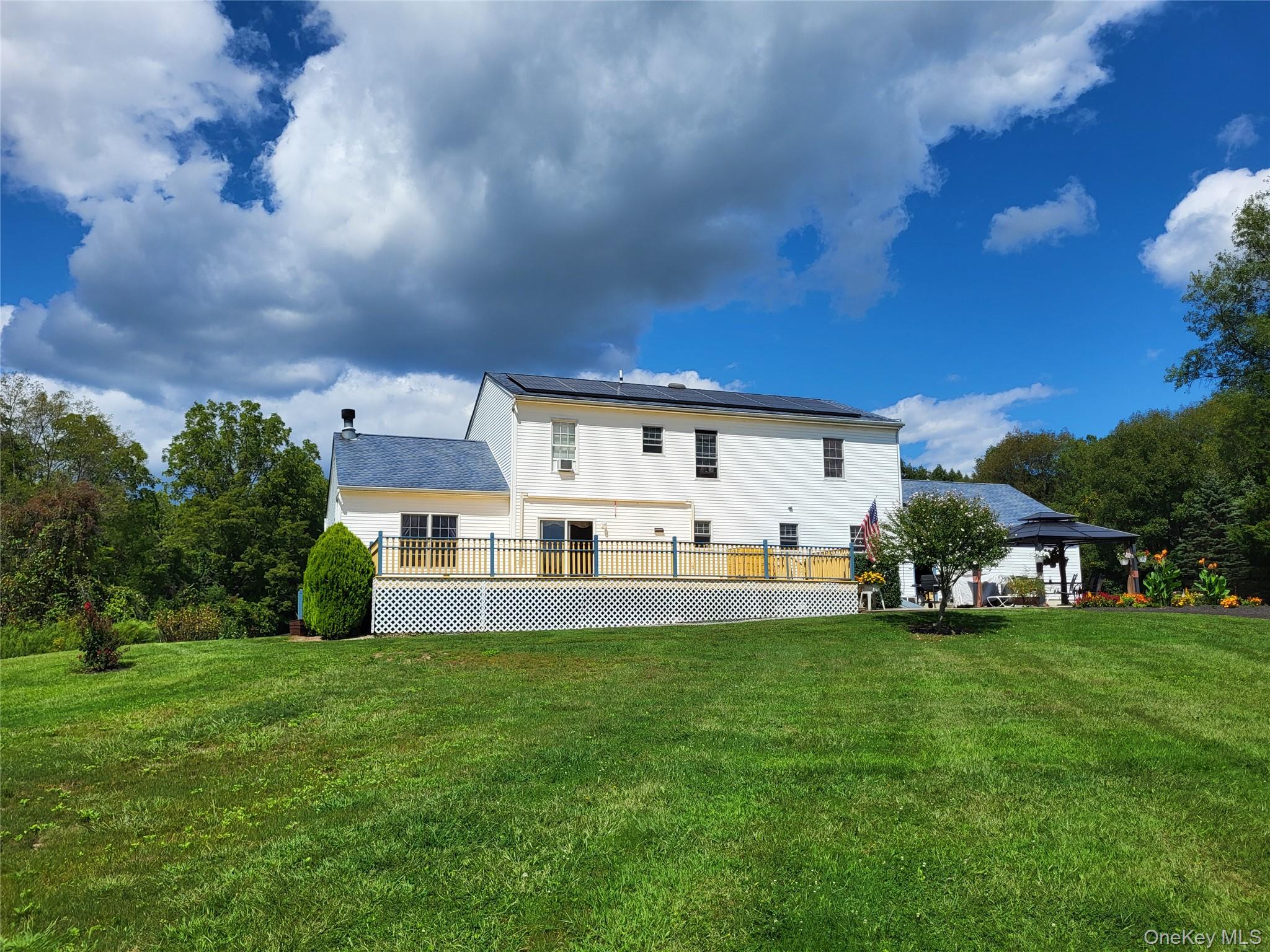 24 Sesame Street, Rock Tavern, NY 12575