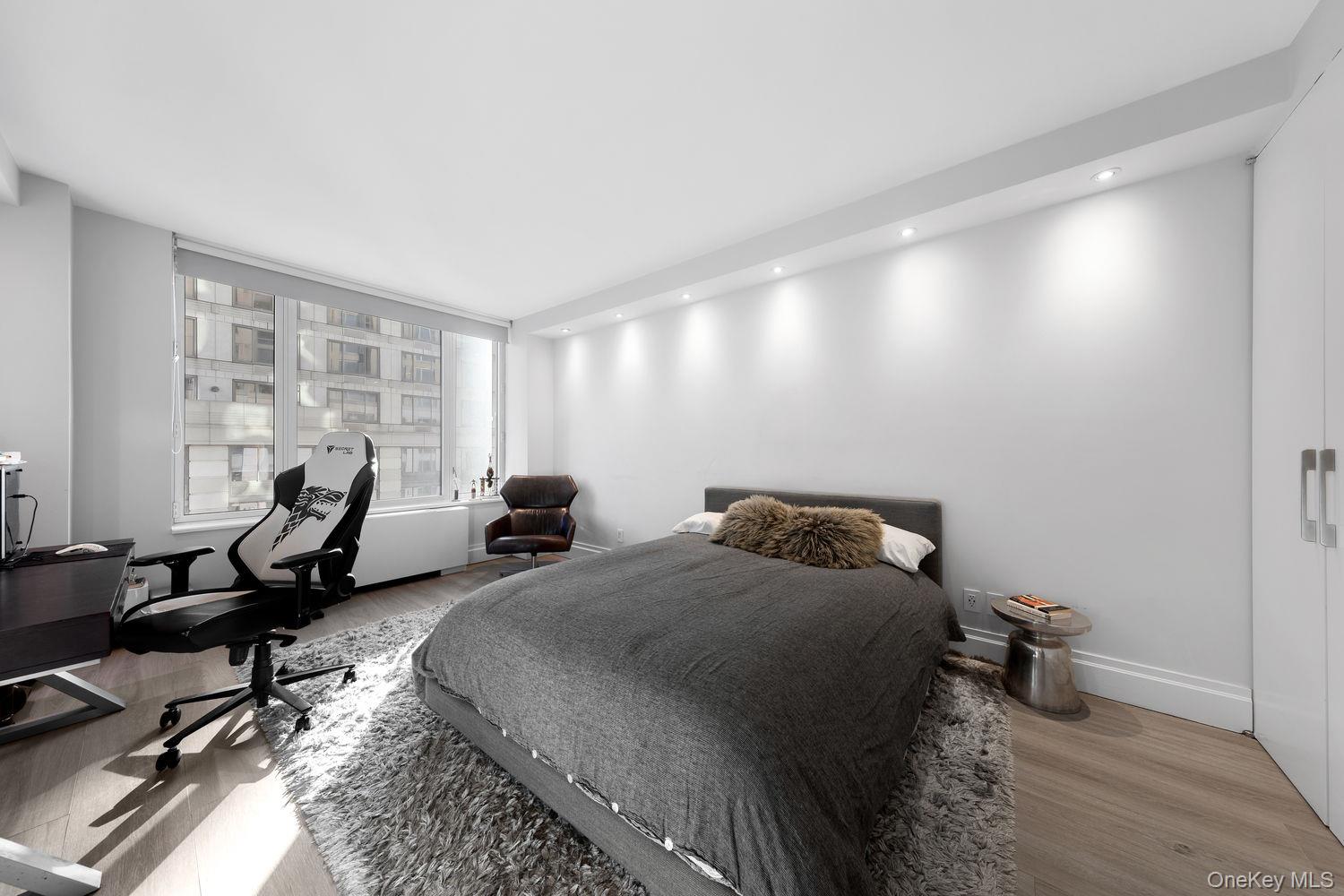 220 RIVERSIDE Boulevard # 4H, New York (Manhattan), NY 10069