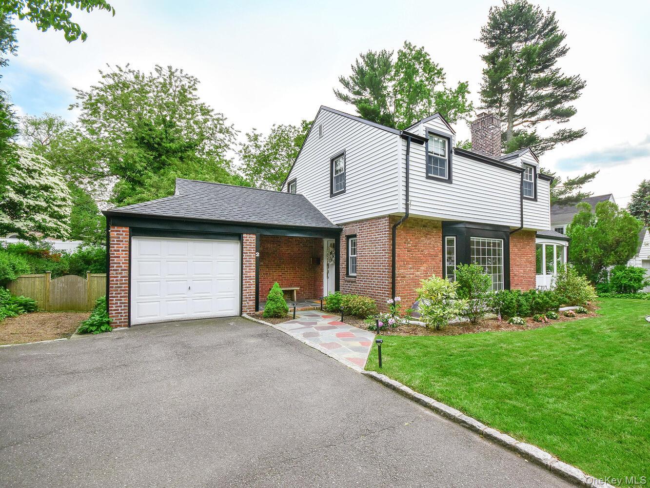 2 Plymouth Road, Port Washington, NY 11050