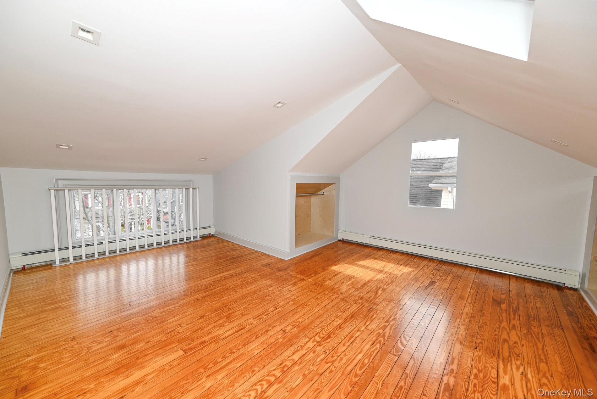 29 Everett Street, Lynbrook, NY 11563