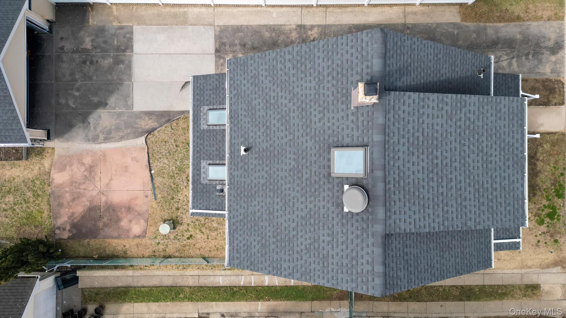 29 Everett Street, Lynbrook, NY 11563