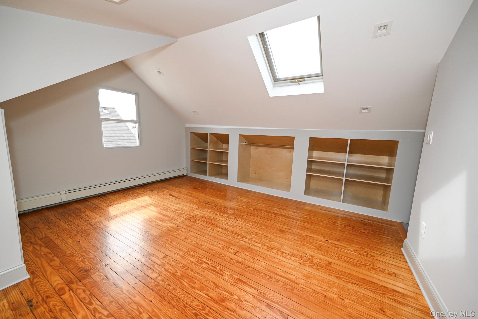 29 Everett Street, Lynbrook, NY 11563