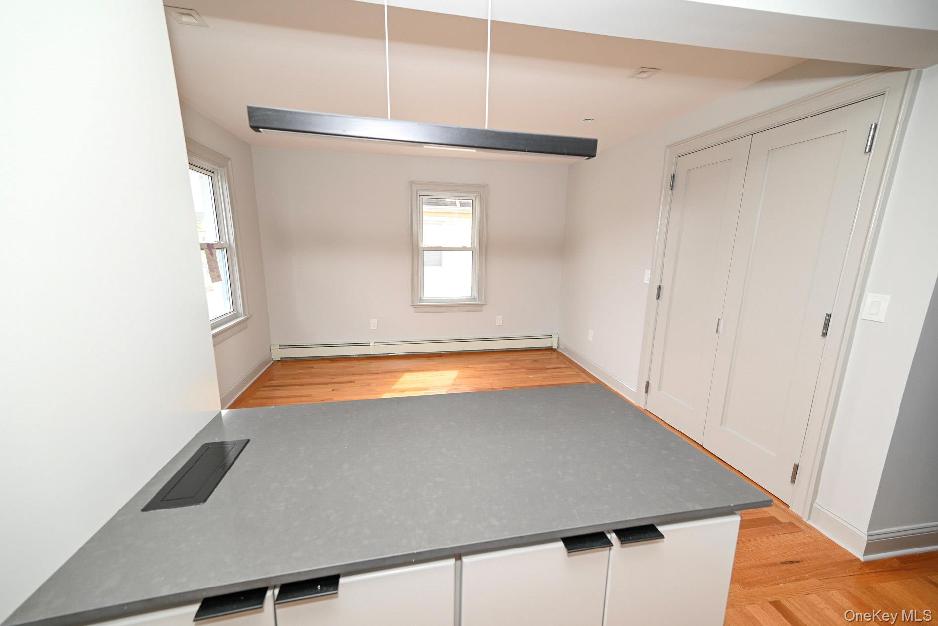 29 Everett Street, Lynbrook, NY 11563