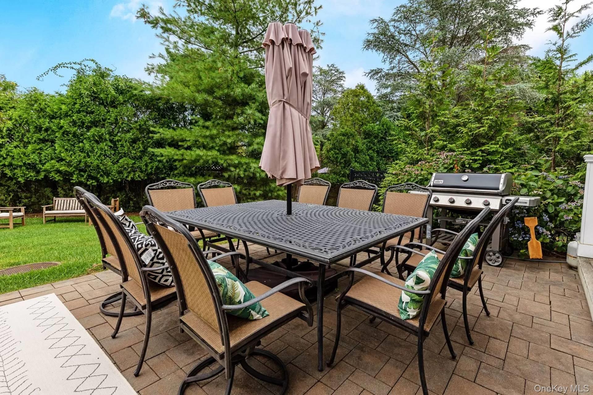 16 Pond Crossing # 7, Southampton, NY 11968