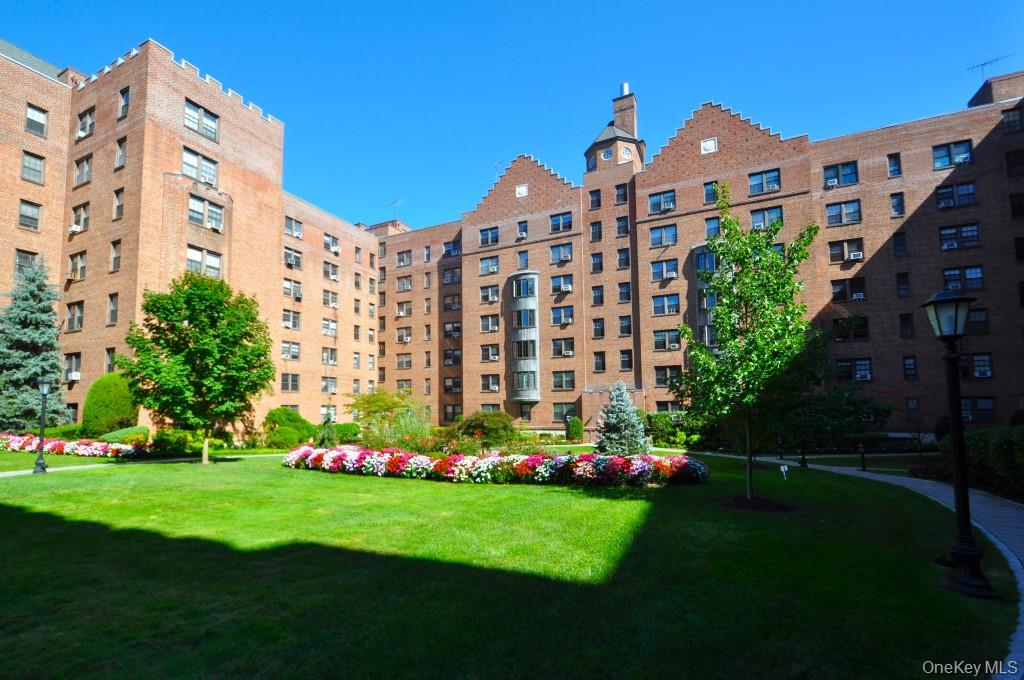 180 Garth Road # 4F, Scarsdale, NY 10583