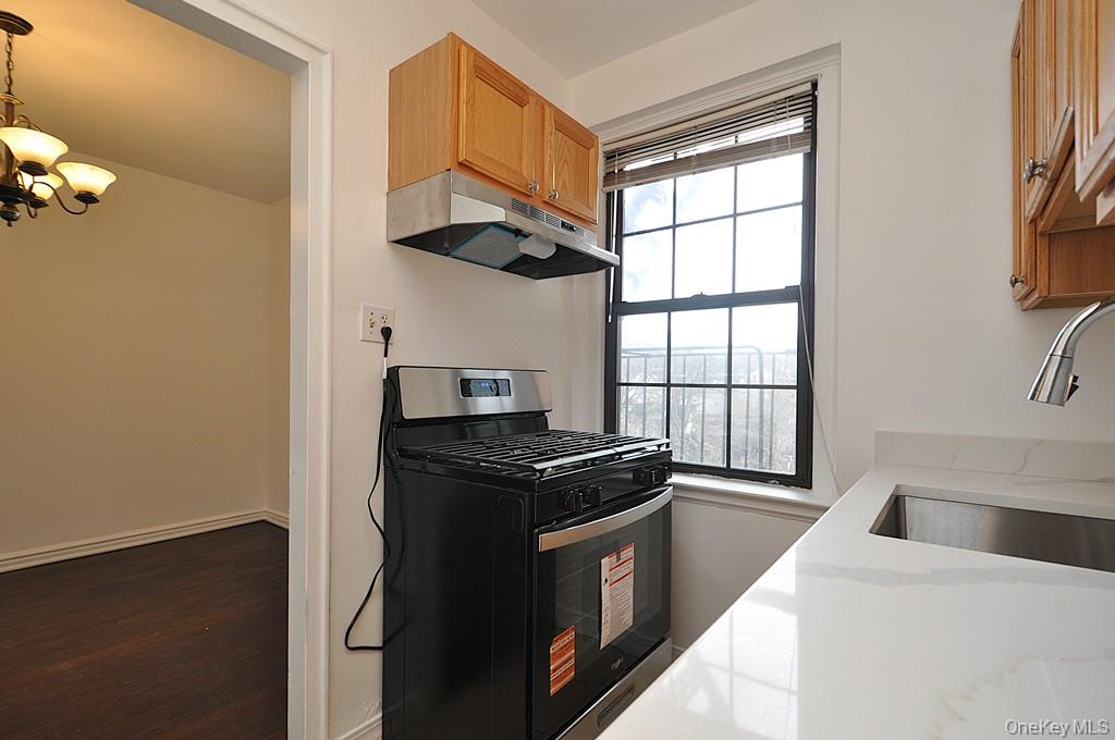 180 Garth Road # 4F, Scarsdale, NY 10583