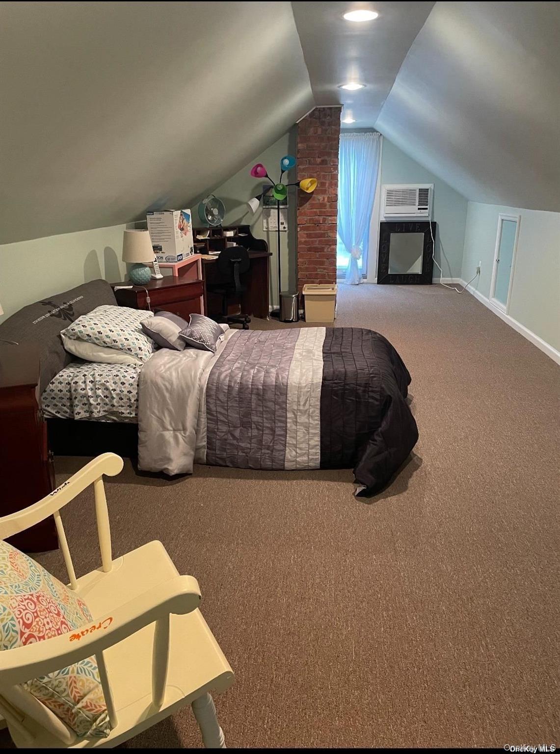 32 Neptune Road, Rocky Point, NY 11778