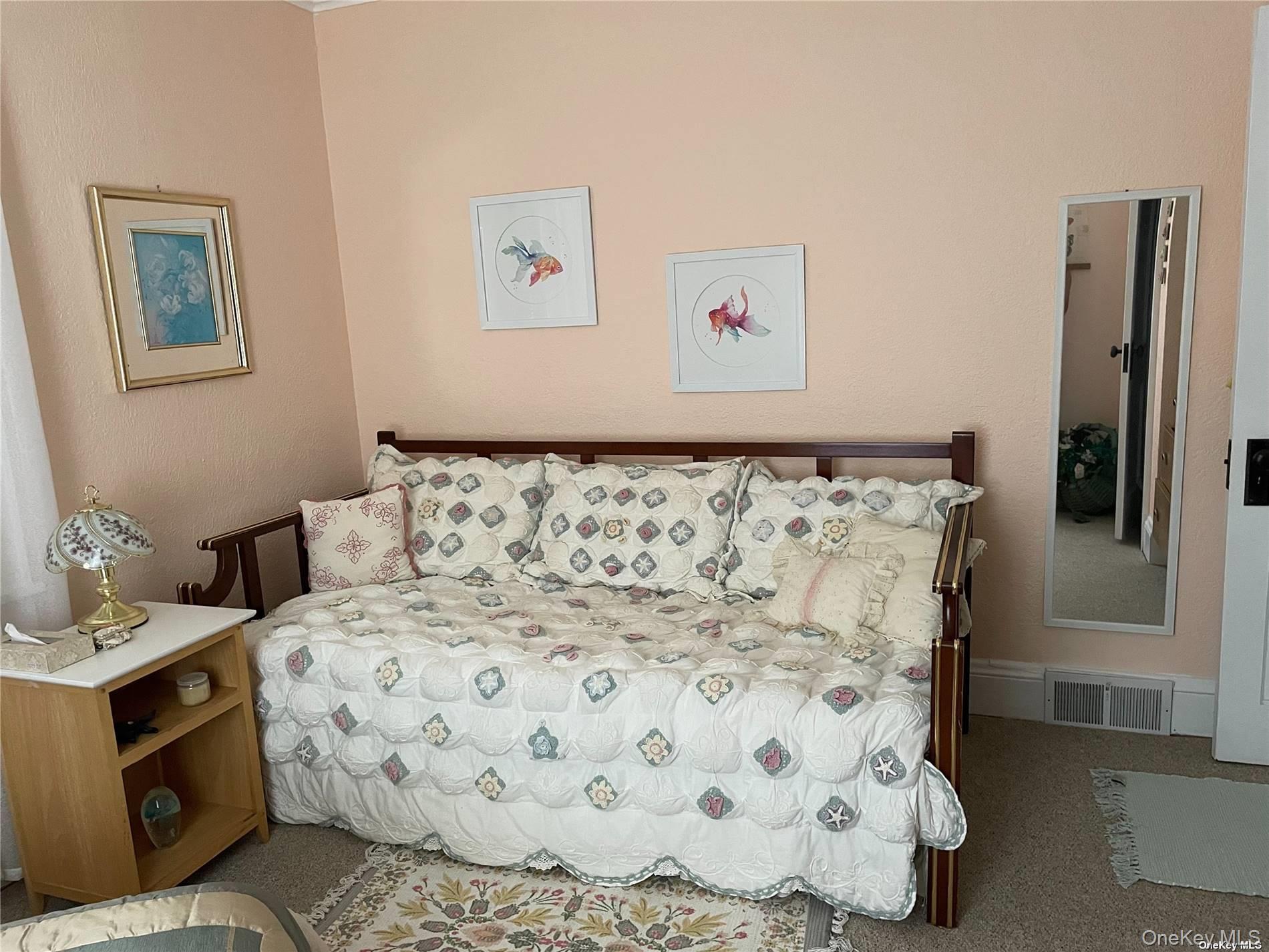 32 Neptune Road, Rocky Point, NY 11778