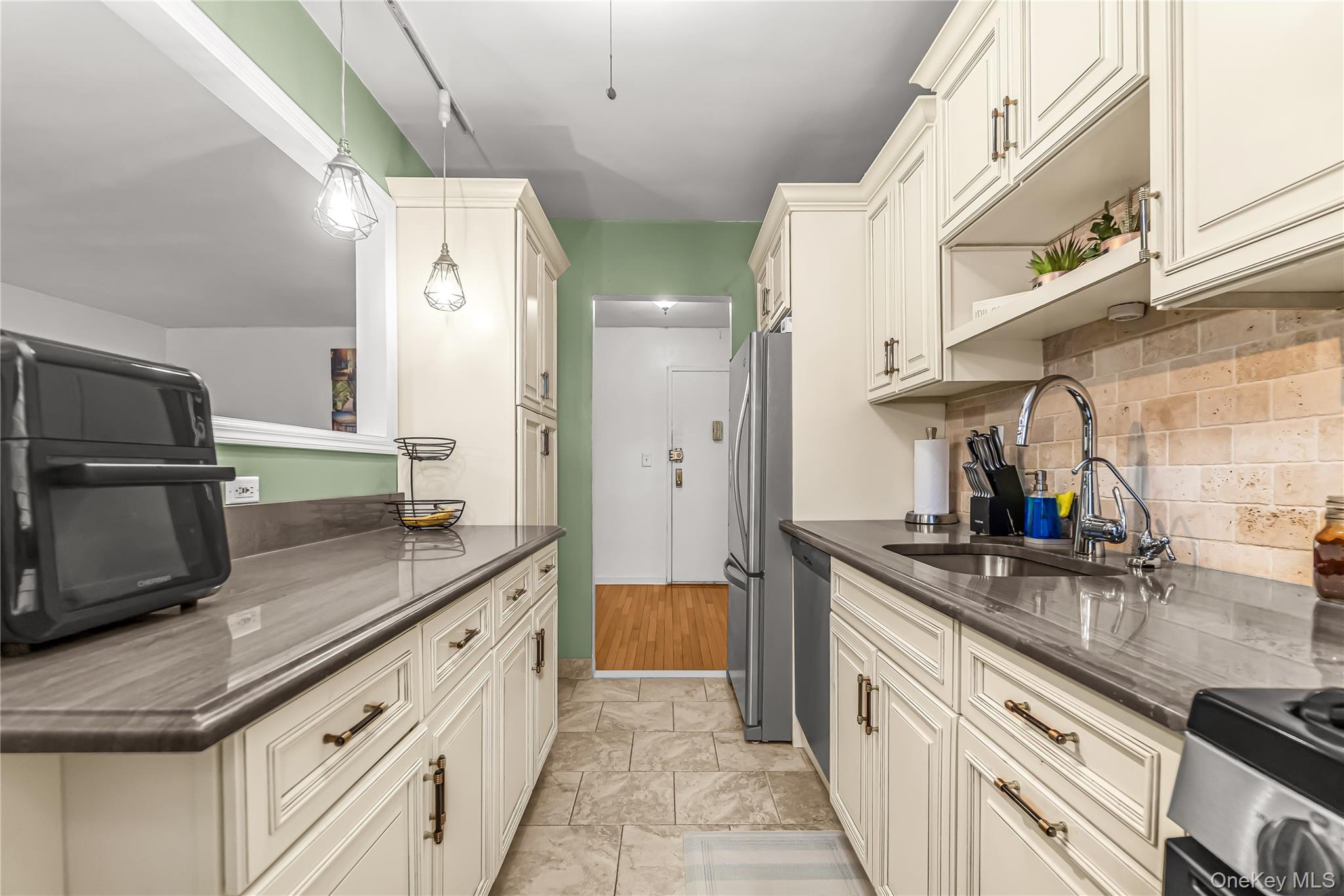 3 Remsen Road # 2L, Yonkers, NY 10710