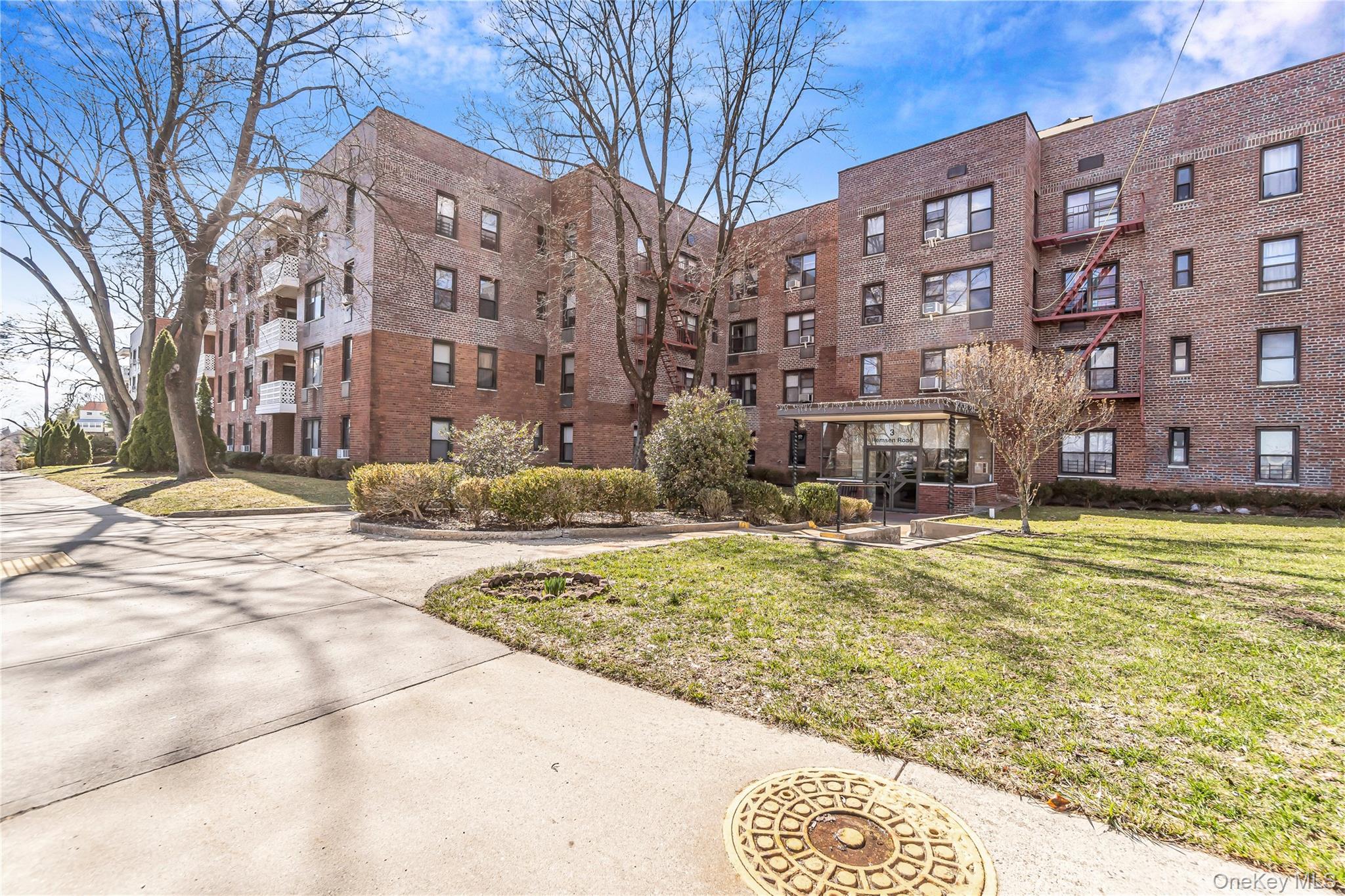 3 Remsen Road # 2L, Yonkers, NY 10710