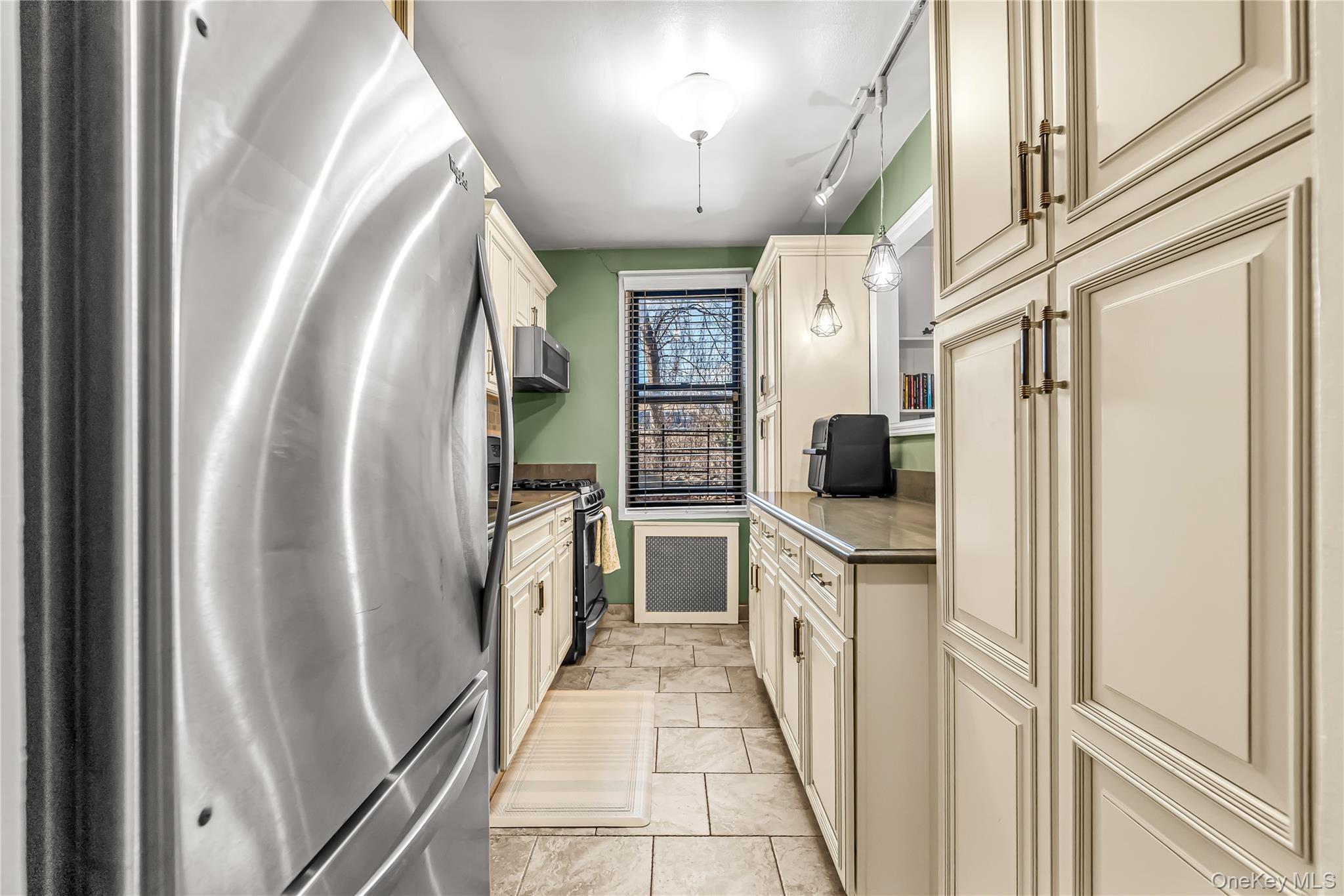 3 Remsen Road # 2L, Yonkers, NY 10710