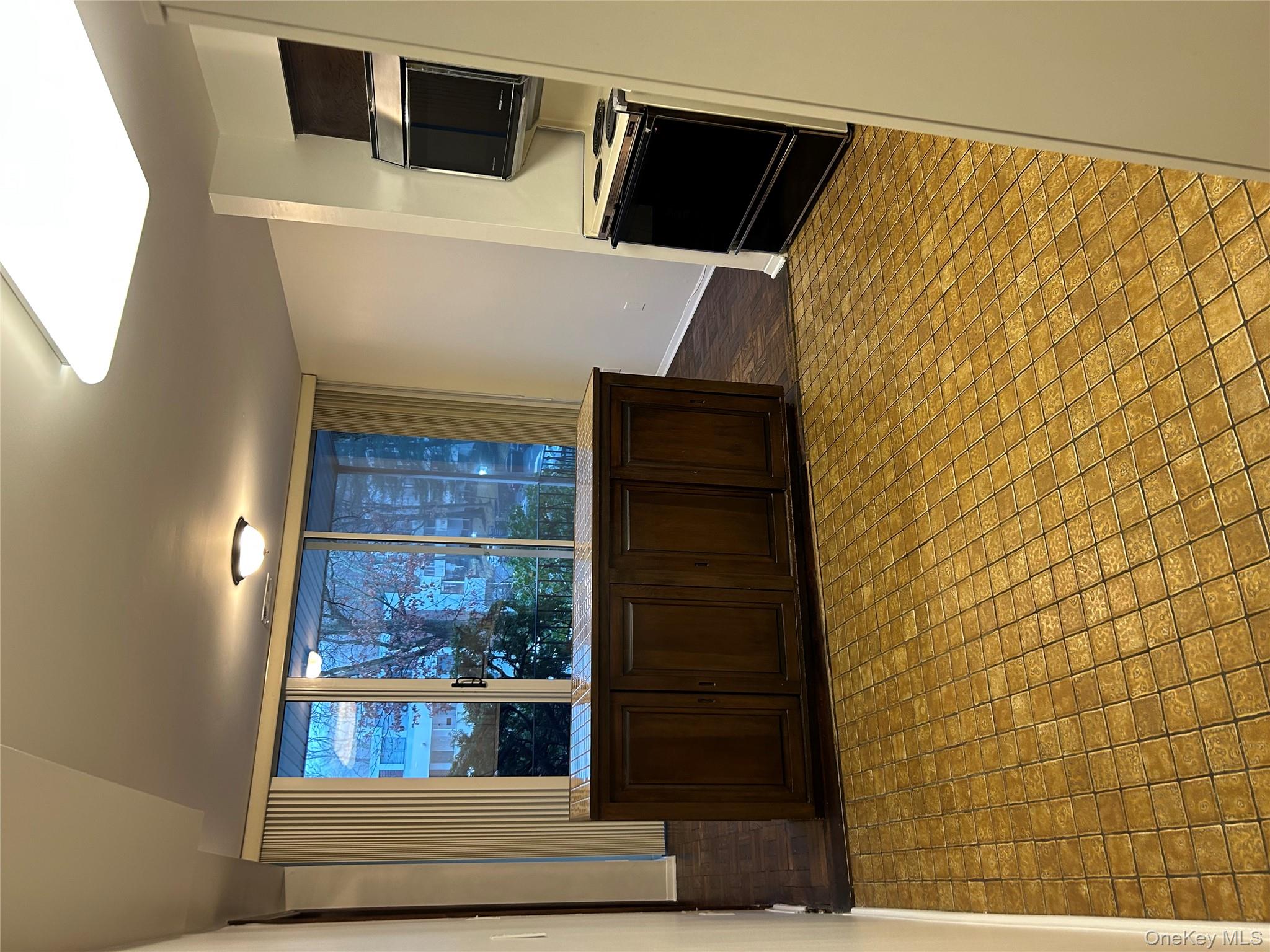 912 Colony Drive # 912, Hartsdale, NY 10530