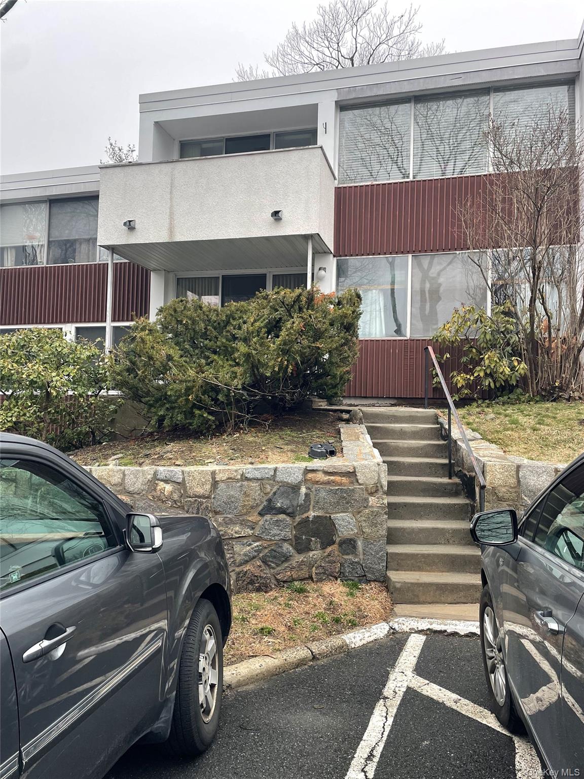 912 Colony Drive # 912, Hartsdale, NY 10530