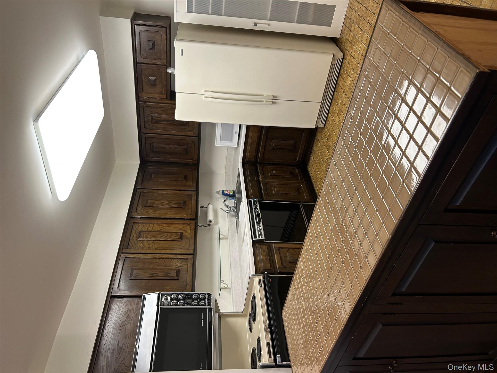 912 Colony Drive # 912, Hartsdale, NY 10530