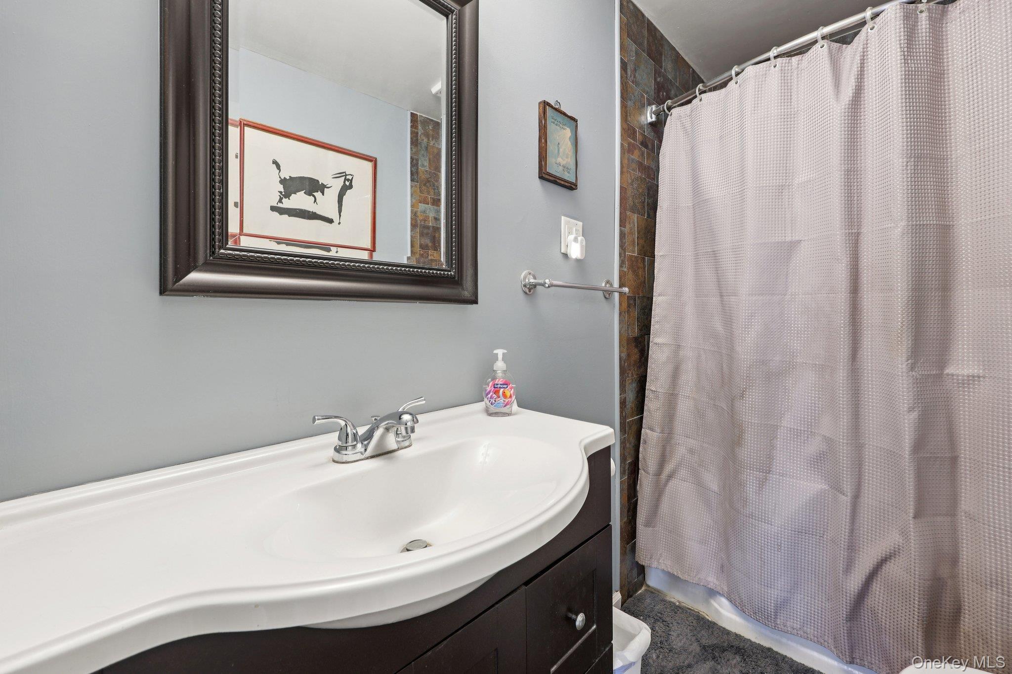 2 Moffatt Lane, Chester, NY 10918