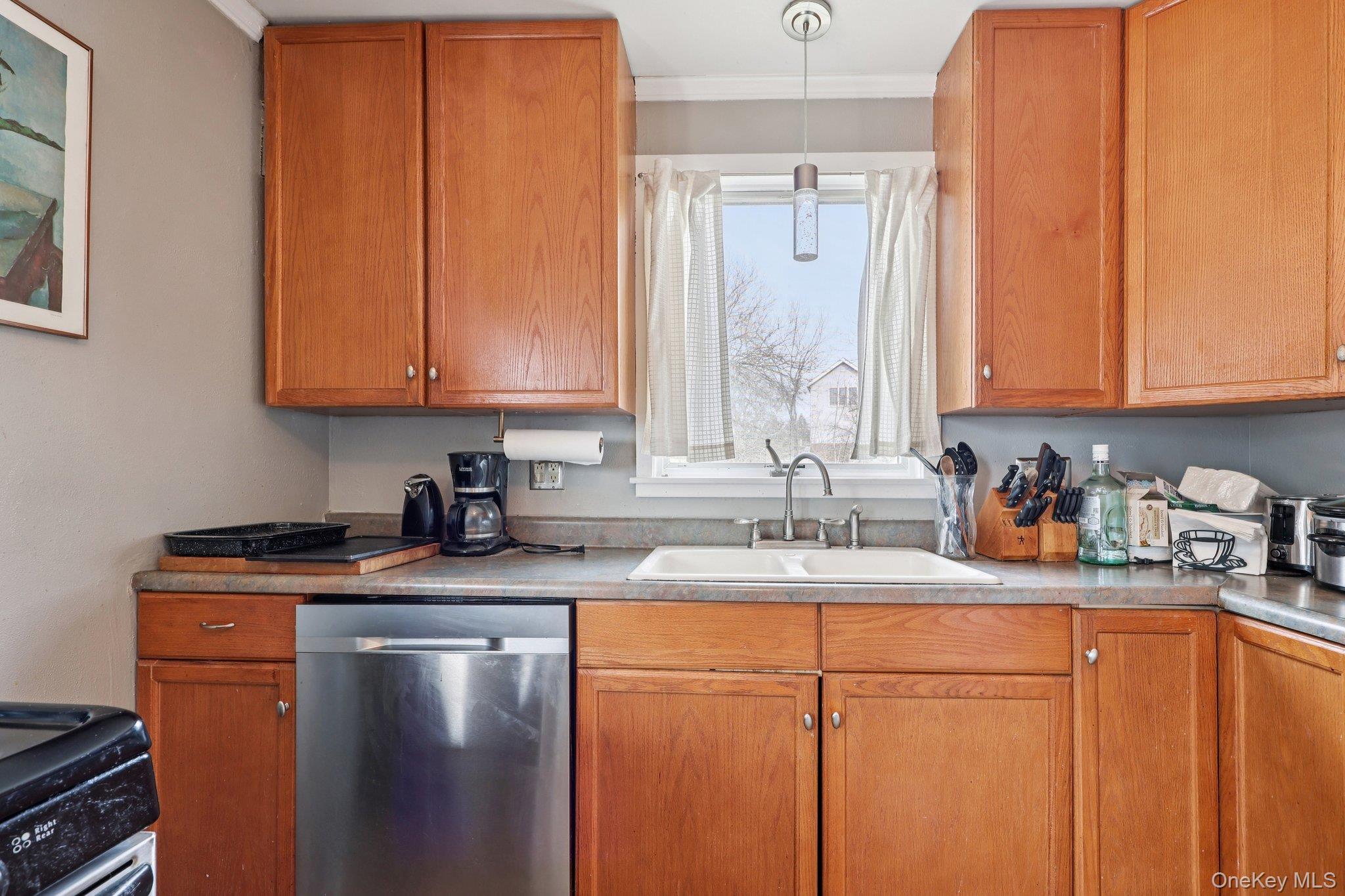 2 Moffatt Lane, Chester, NY 10918