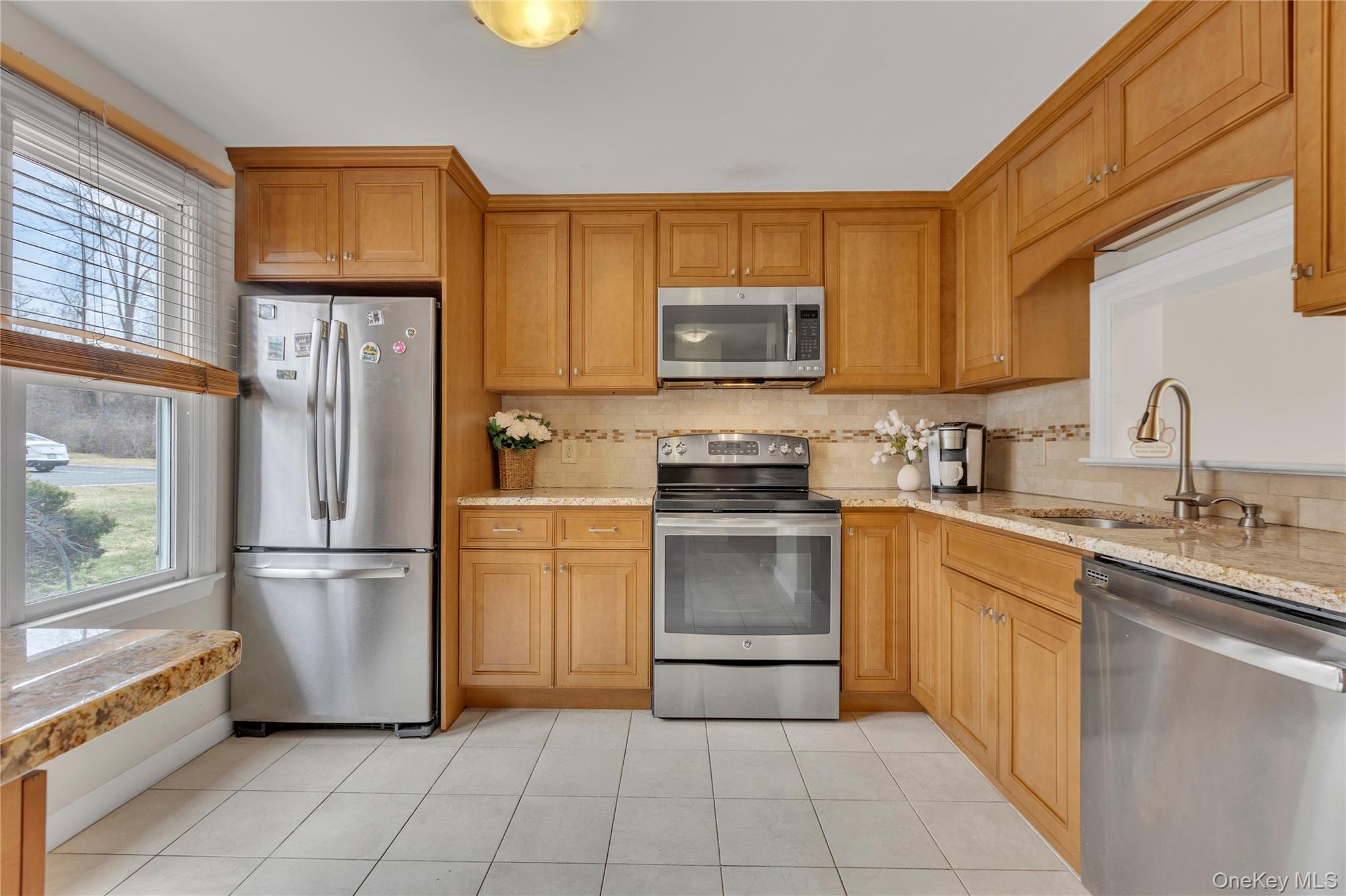 203 Williamsburg Drive, Mahopac, NY 10541