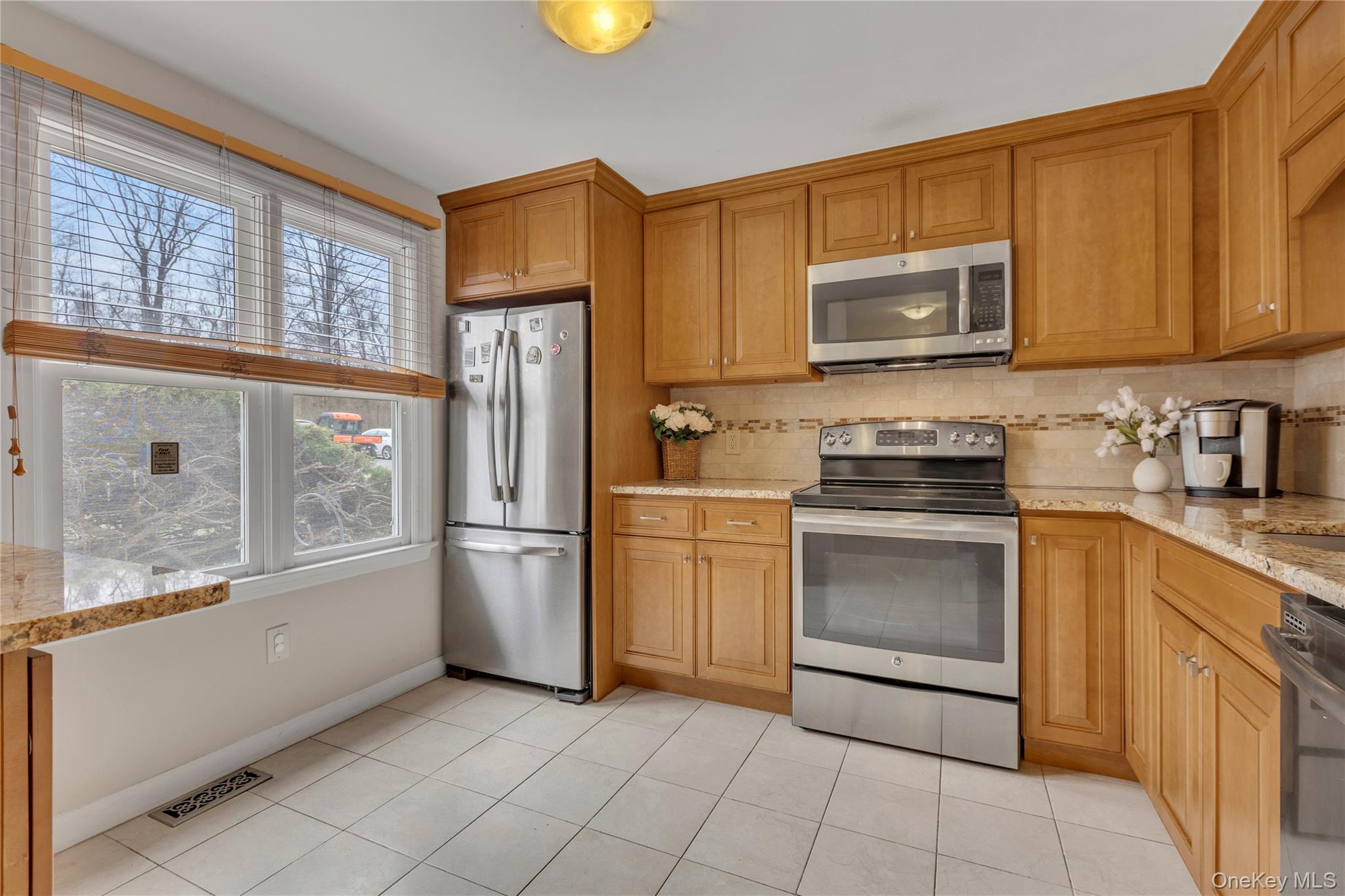 203 Williamsburg Drive, Mahopac, NY 10541