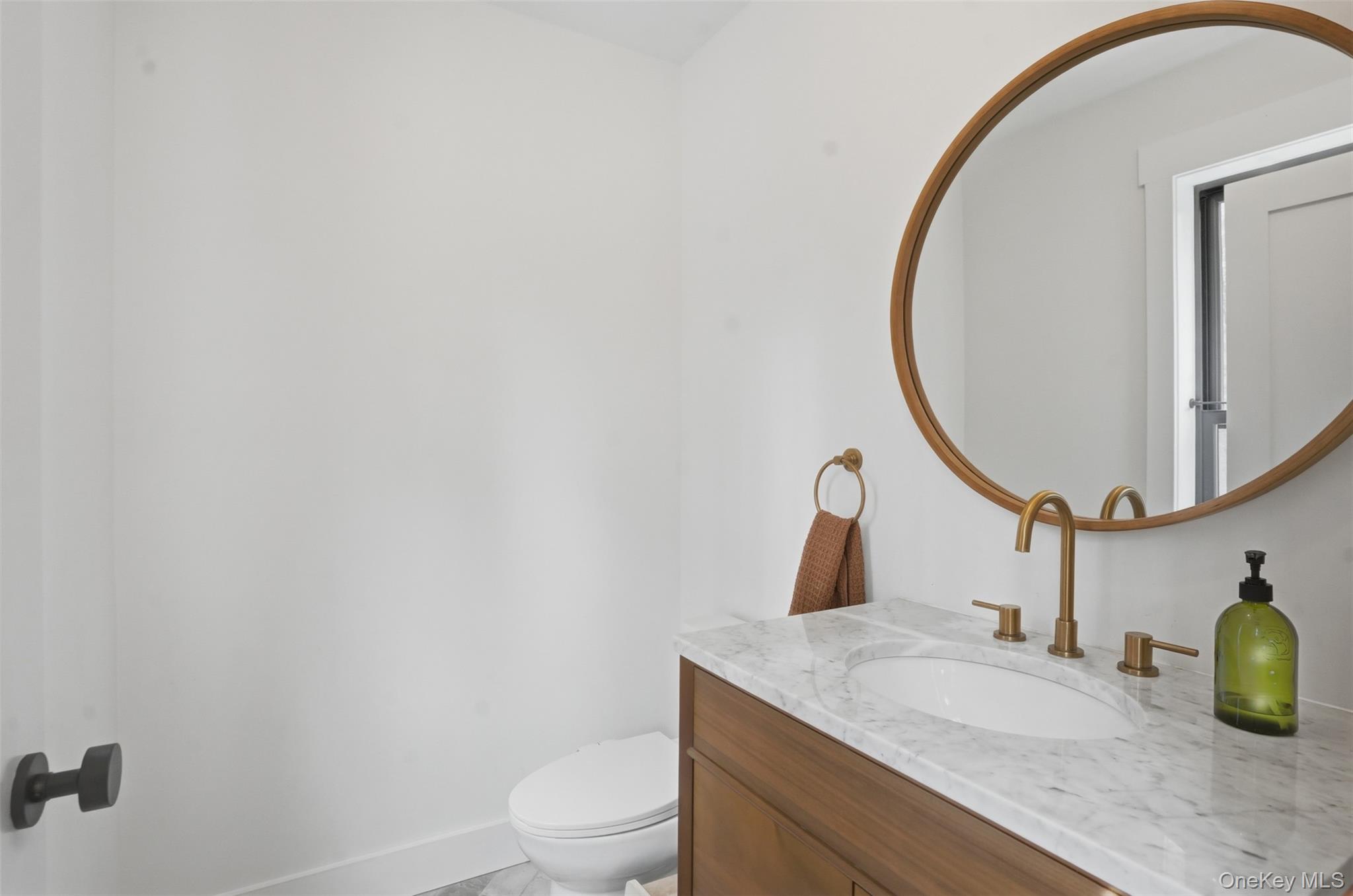 14 Tetta Lane, Olivebridge, NY 12461