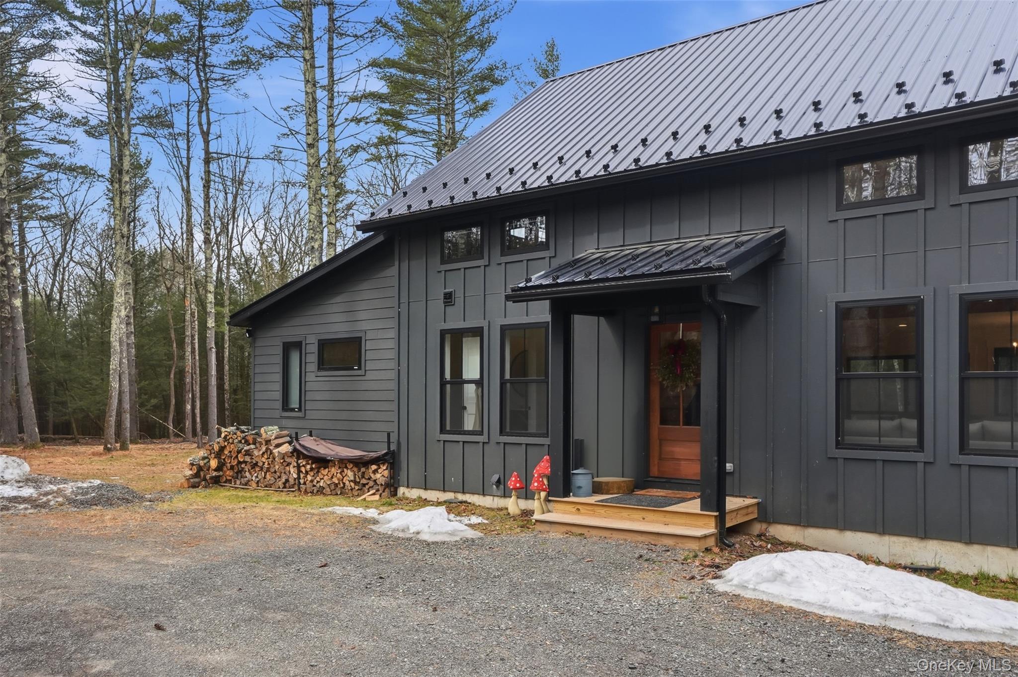 14 Tetta Lane, Olivebridge, NY 12461