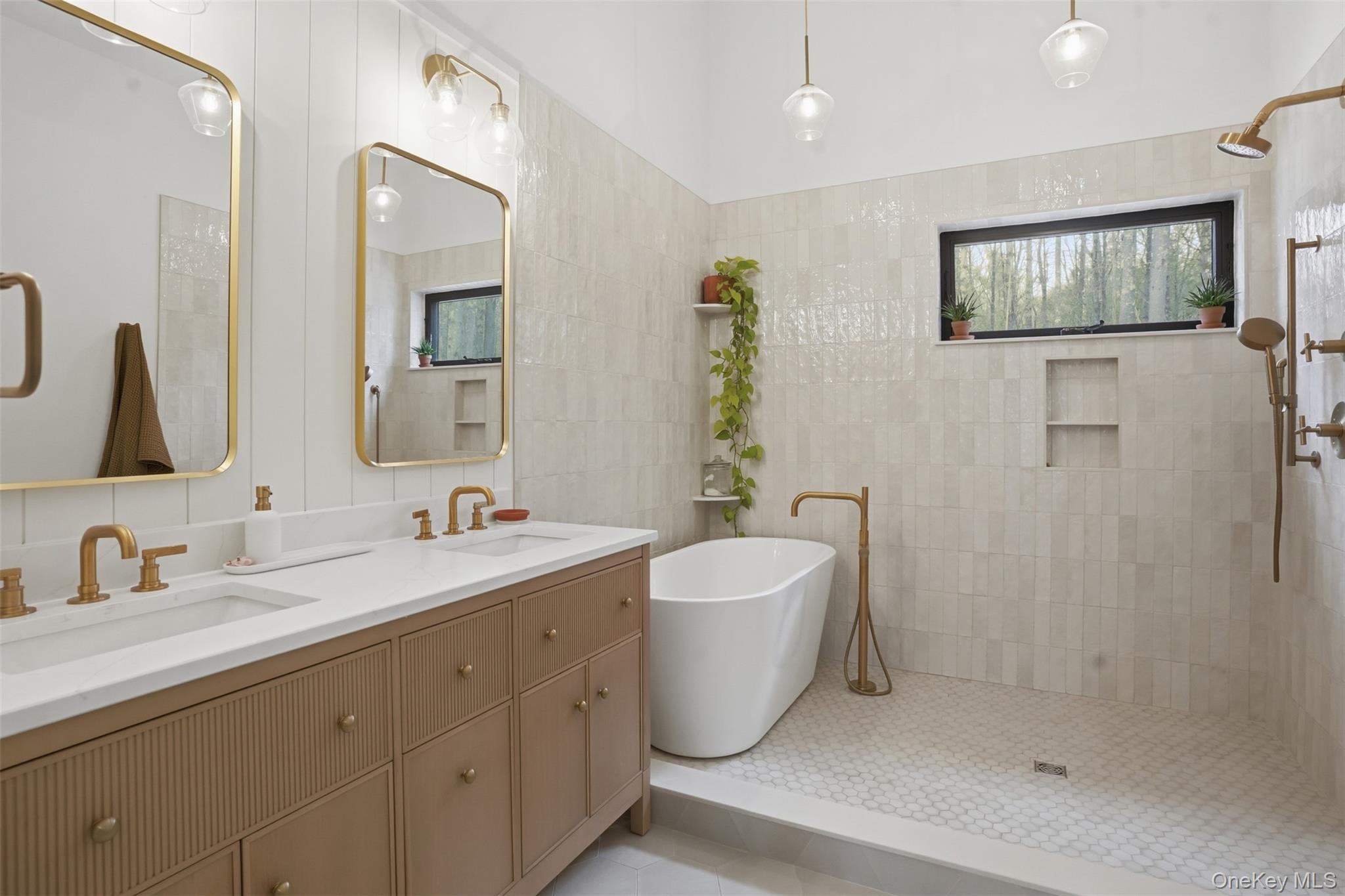 14 Tetta Lane, Olivebridge, NY 12461