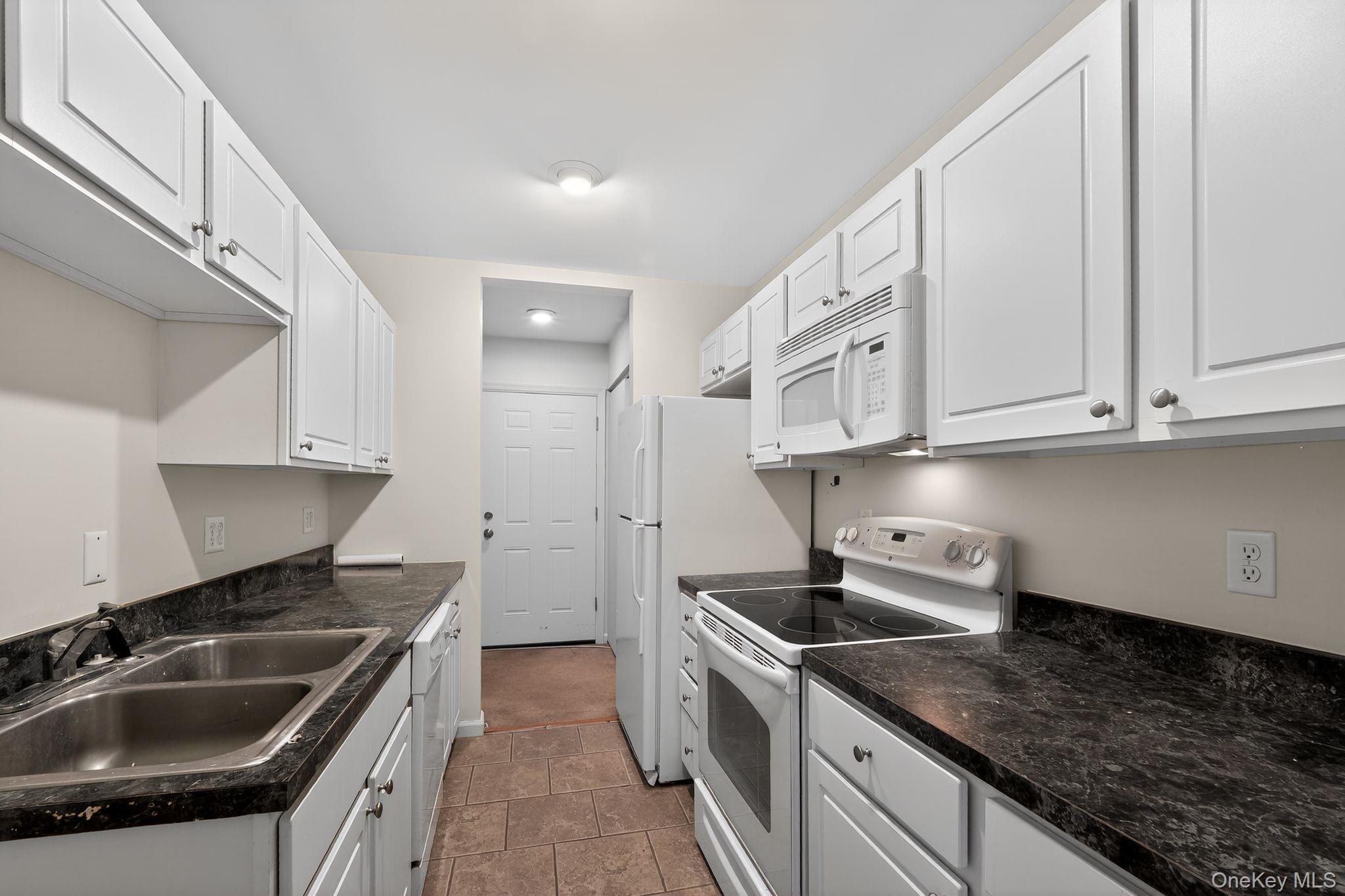 25 Village Park Drive # 3A, Fishkill, NY 12524