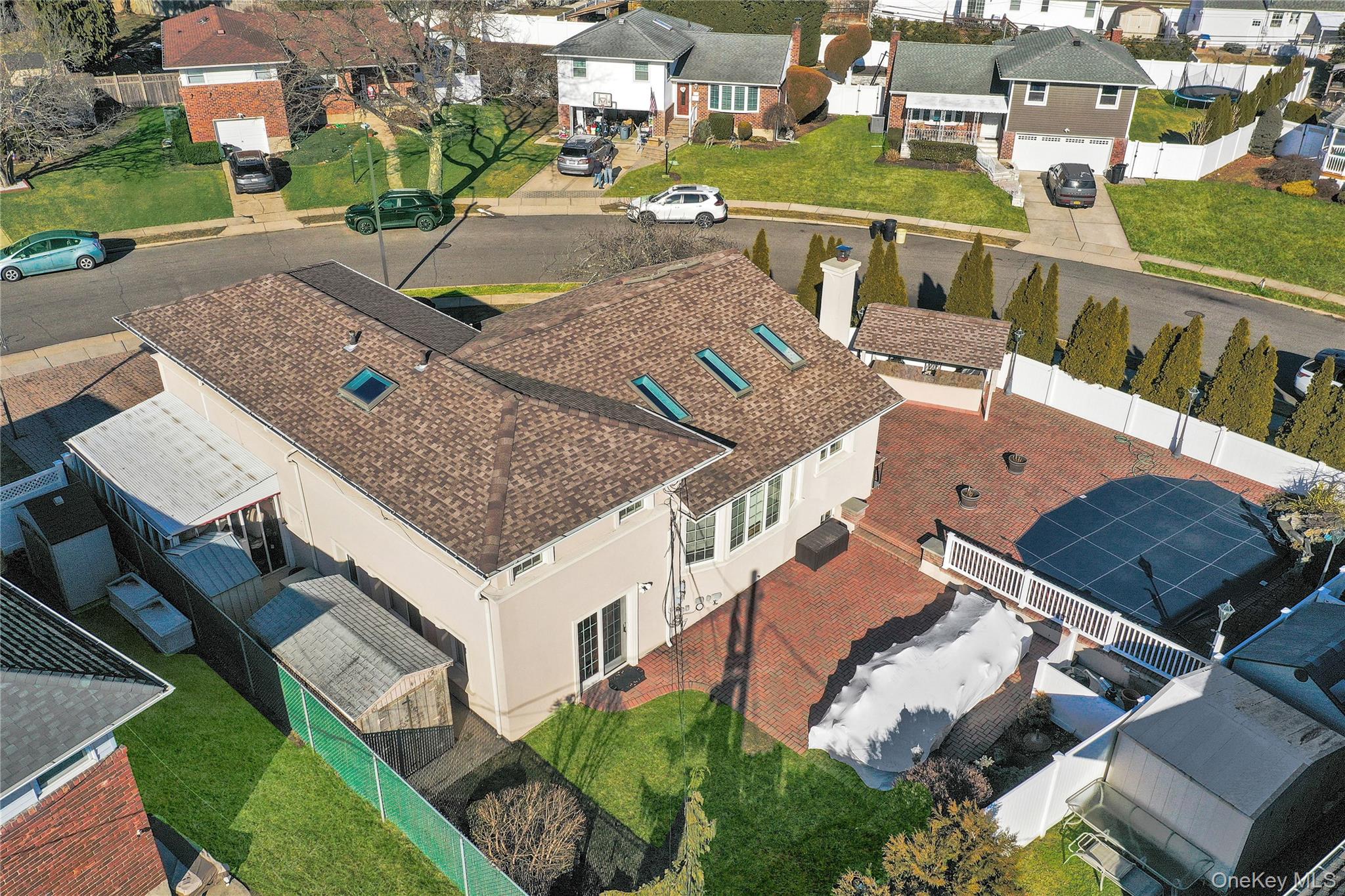 646 Kildare Crescent, Seaford, NY 11783