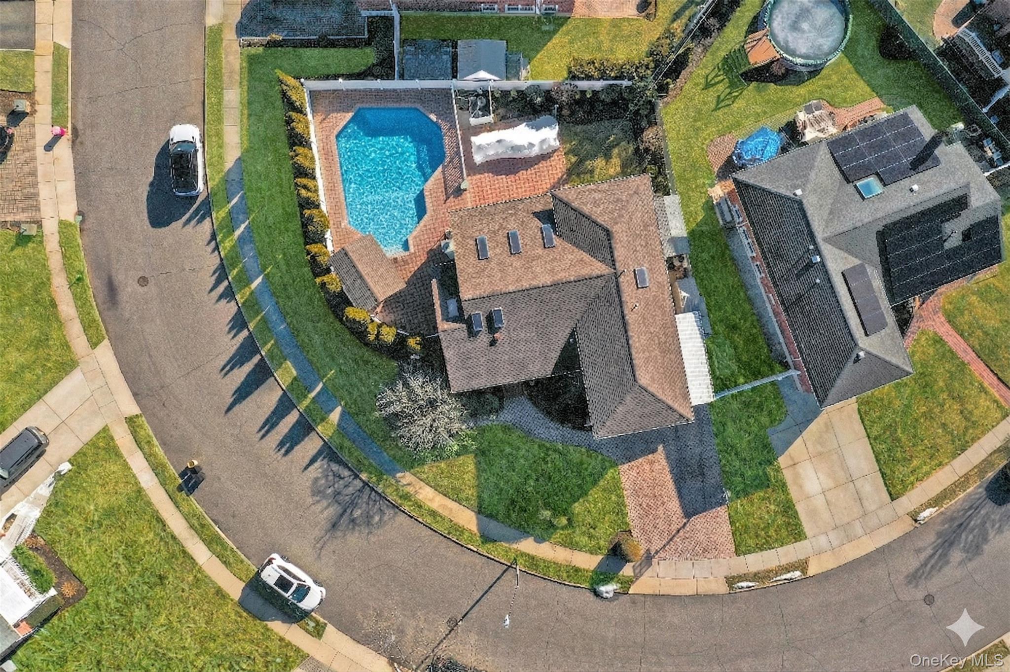 646 Kildare Crescent, Seaford, NY 11783