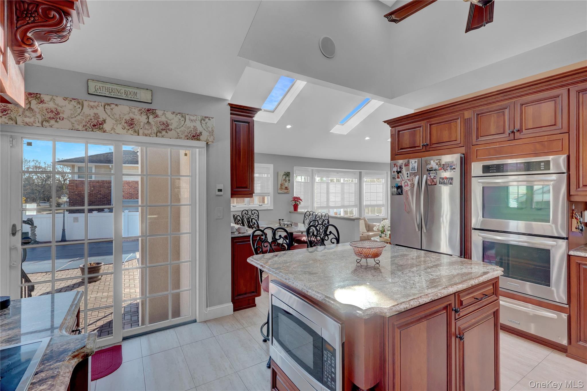 646 Kildare Crescent, Seaford, NY 11783