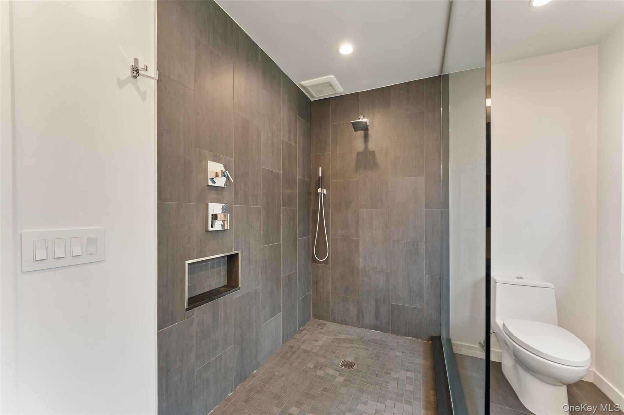 7 Windsong Road, Ardsley, NY 10502