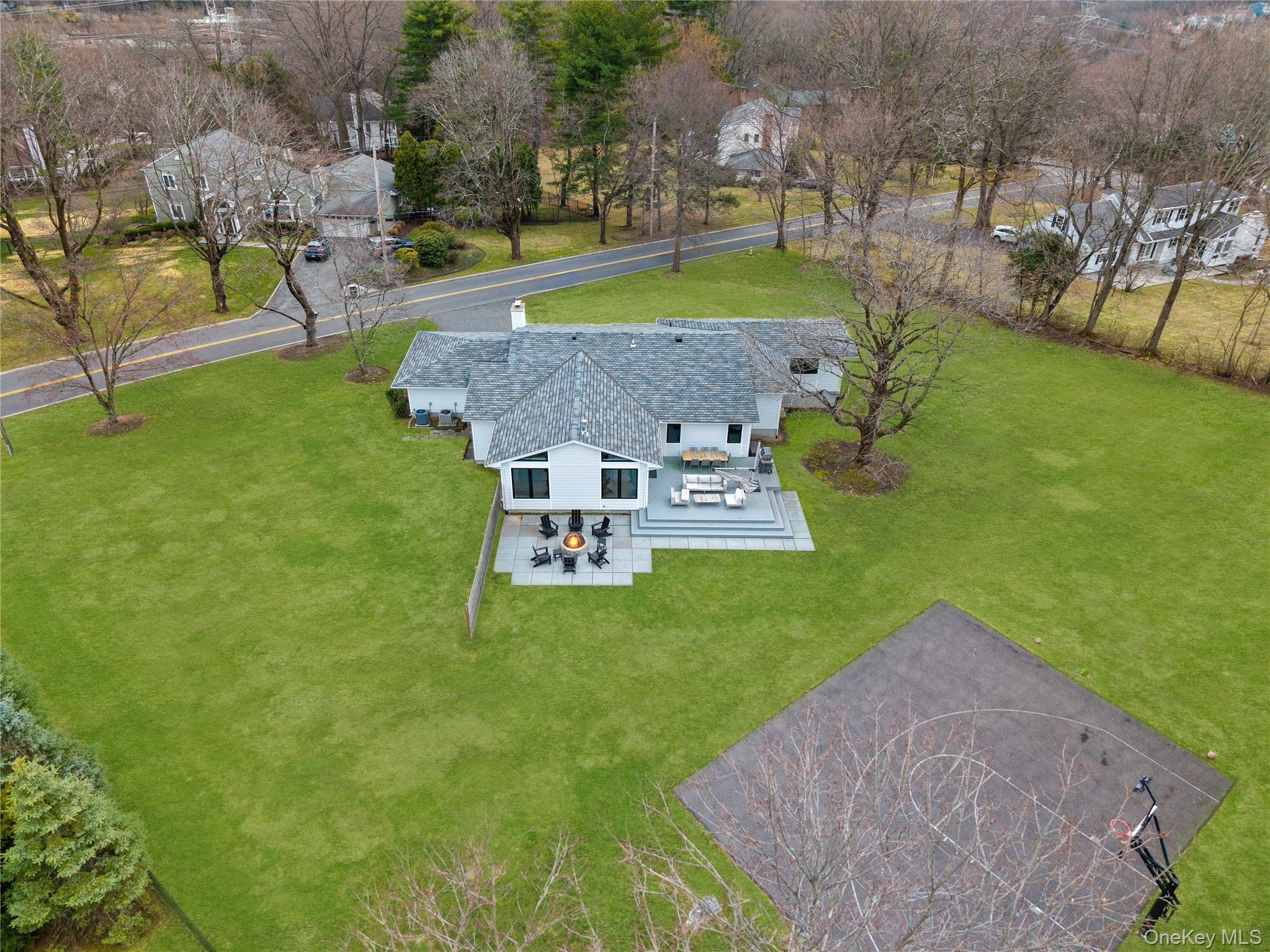 7 Windsong Road, Ardsley, NY 10502