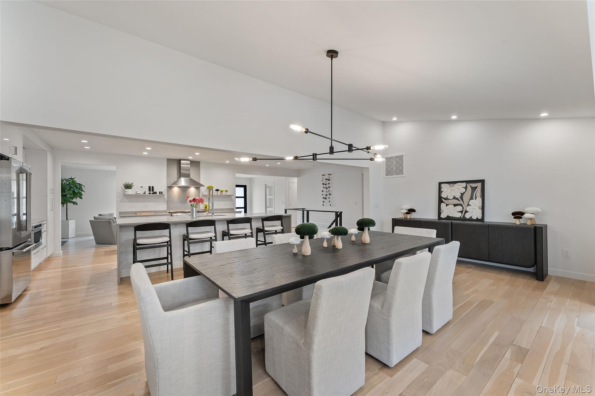 7 Windsong Road, Ardsley, NY 10502