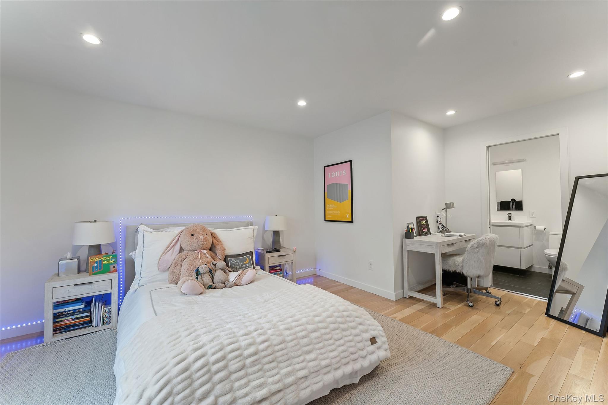 7 Windsong Road, Ardsley, NY 10502