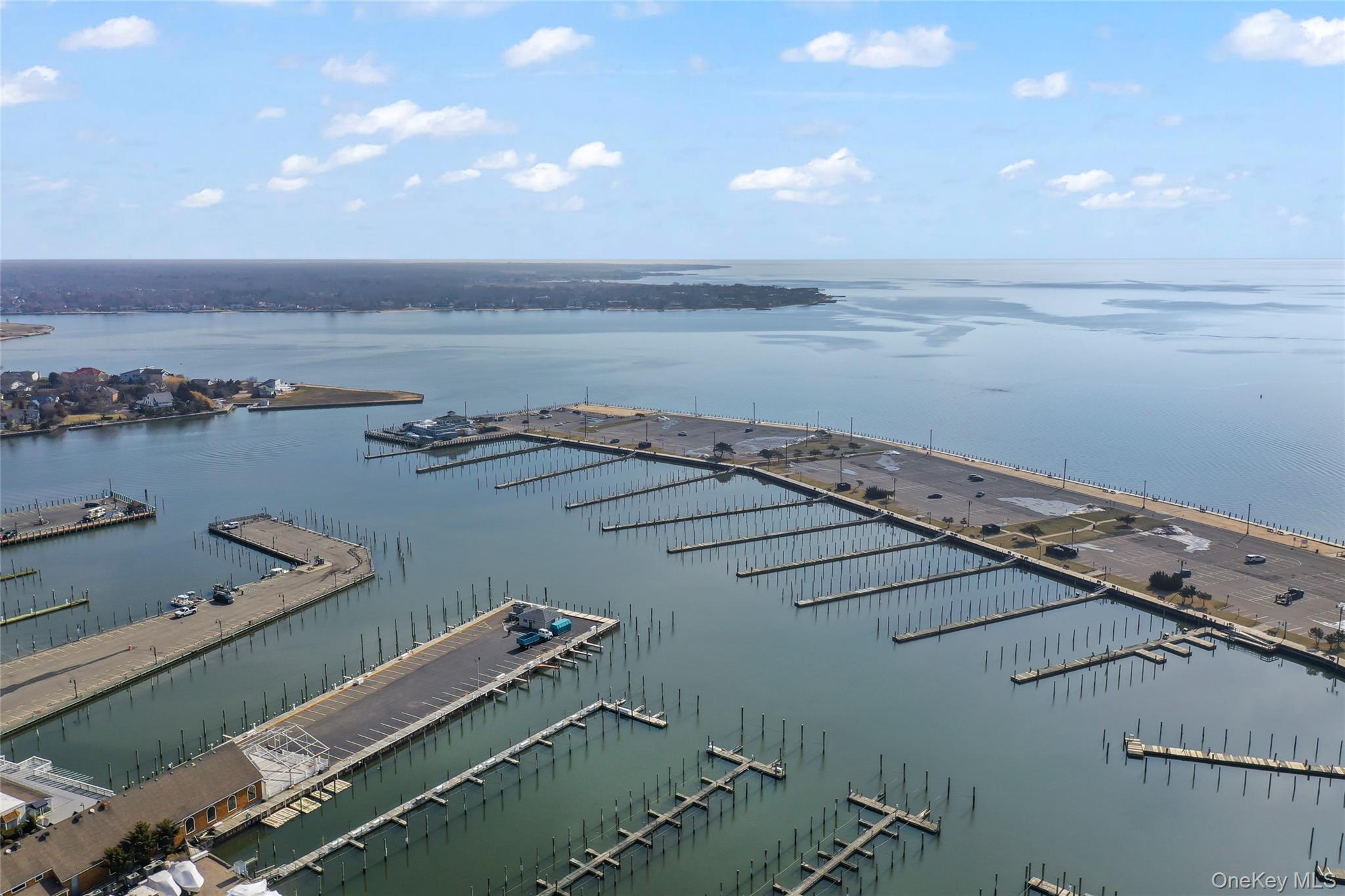 2 Burnett Avenue, Bay Shore, NY 11706