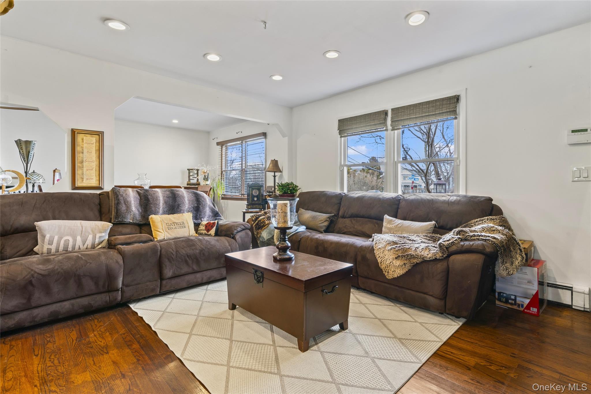 2 Burnett Avenue, Bay Shore, NY 11706