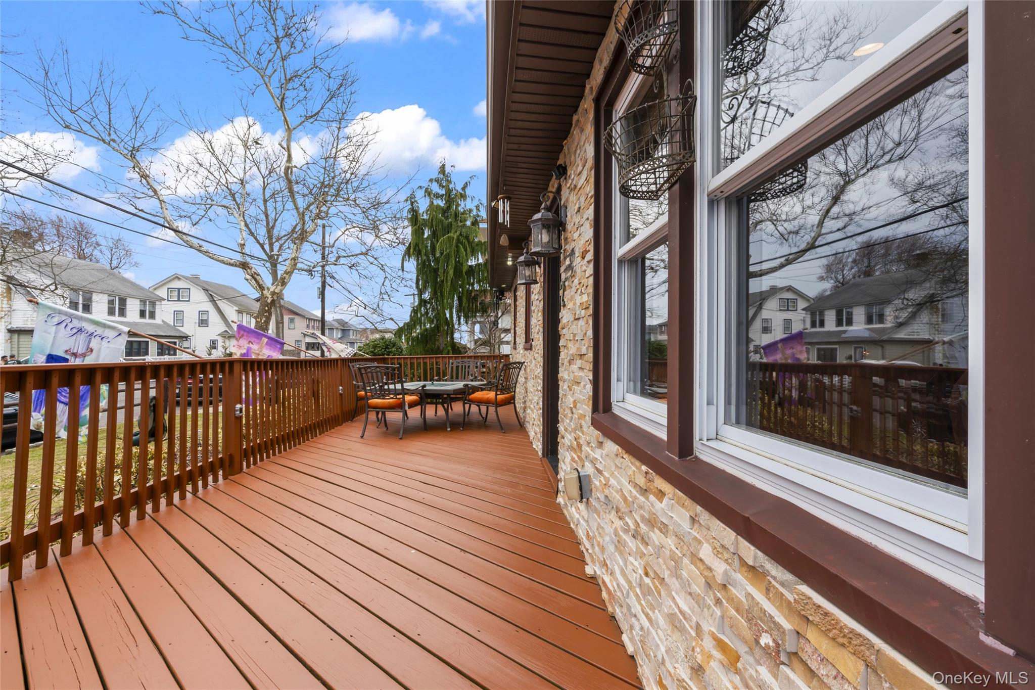 2 Burnett Avenue, Bay Shore, NY 11706