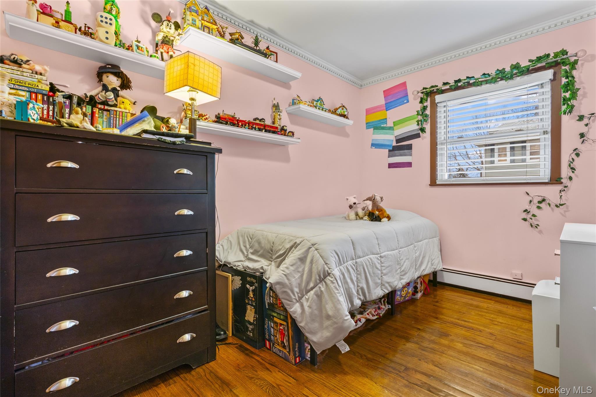 2 Burnett Avenue, Bay Shore, NY 11706