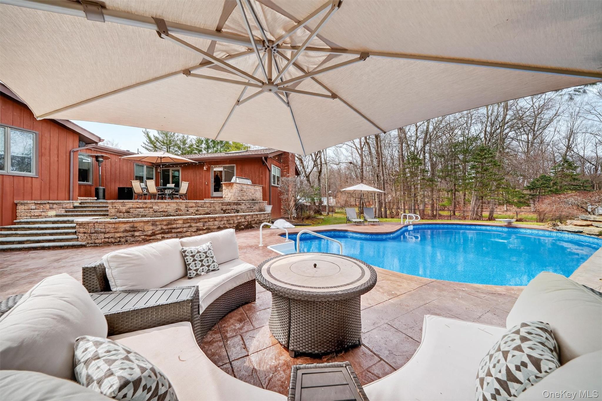 8 Augusta Court, New City, NY 10956