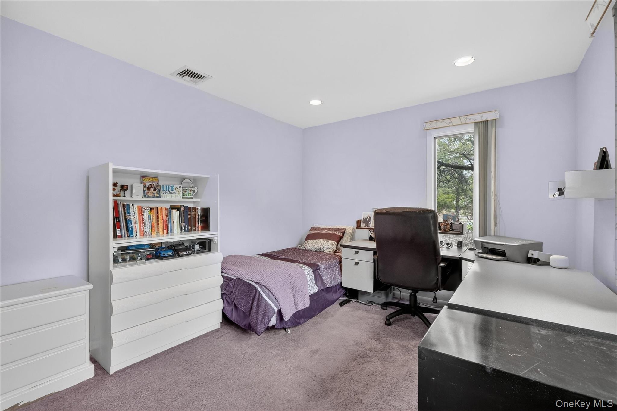 8 Augusta Court, New City, NY 10956